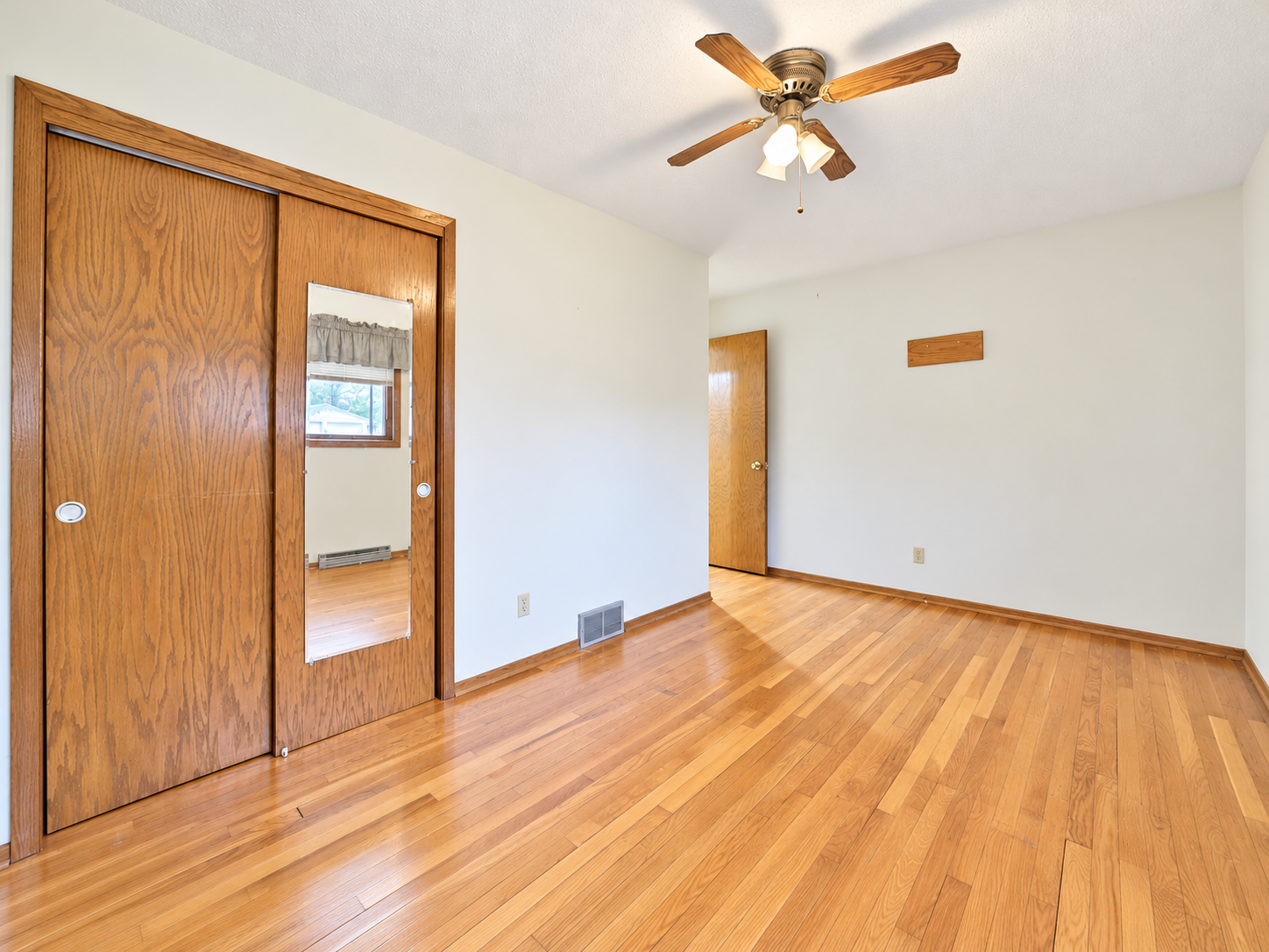 1968 single family home for sale at 908 12th Avenue NE in Brainerd, MN — 3 bed, 2 bath (photo 11 of 33)