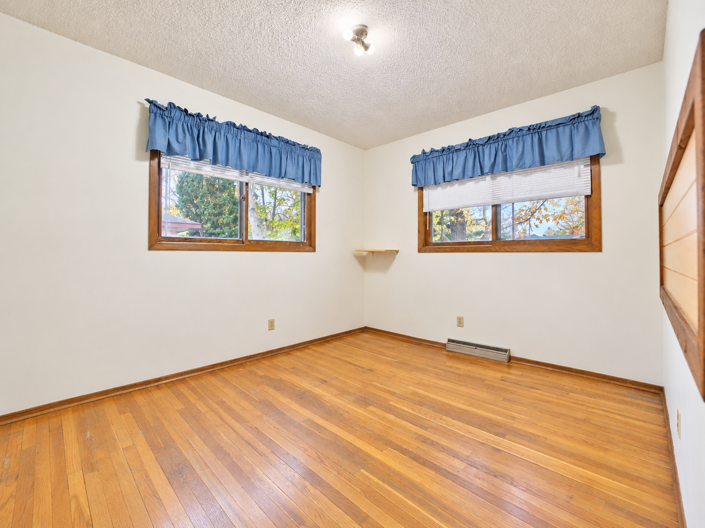 1968 single family home for sale at 908 12th Avenue NE in Brainerd, MN — 3 bed, 2 bath (photo 14 of 33)