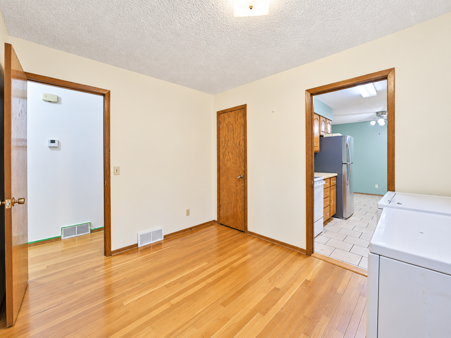 1968 single family home for sale at 908 12th Avenue NE in Brainerd, MN — 3 bed, 2 bath (photo 17 of 33)