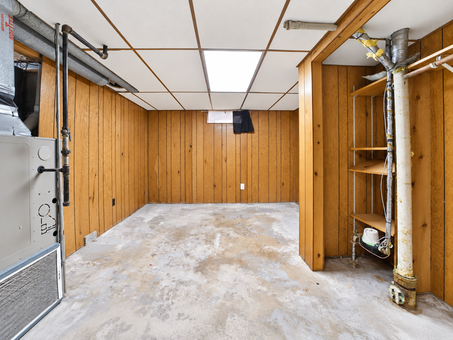 1968 single family home for sale at 908 12th Avenue NE in Brainerd, MN — 3 bed, 2 bath (photo 24 of 33)