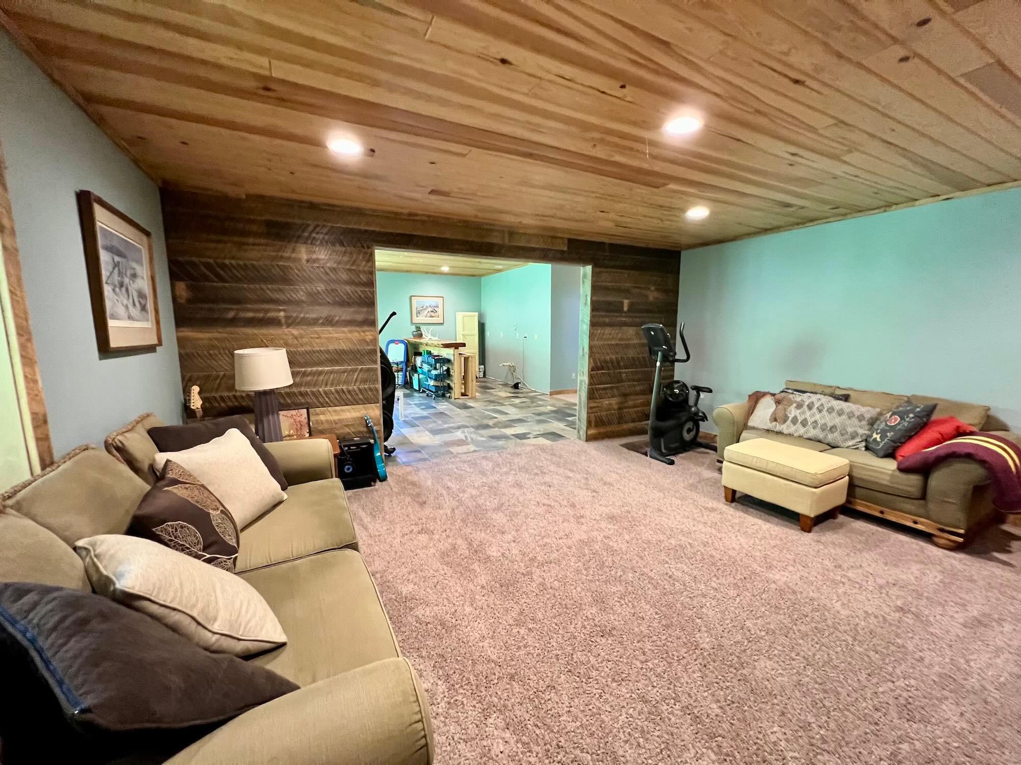 2015 single family home for sale at 216 Margos Way SW in Bemidji, MN — 4 bed, 3 bath (photo 22 of 35)
