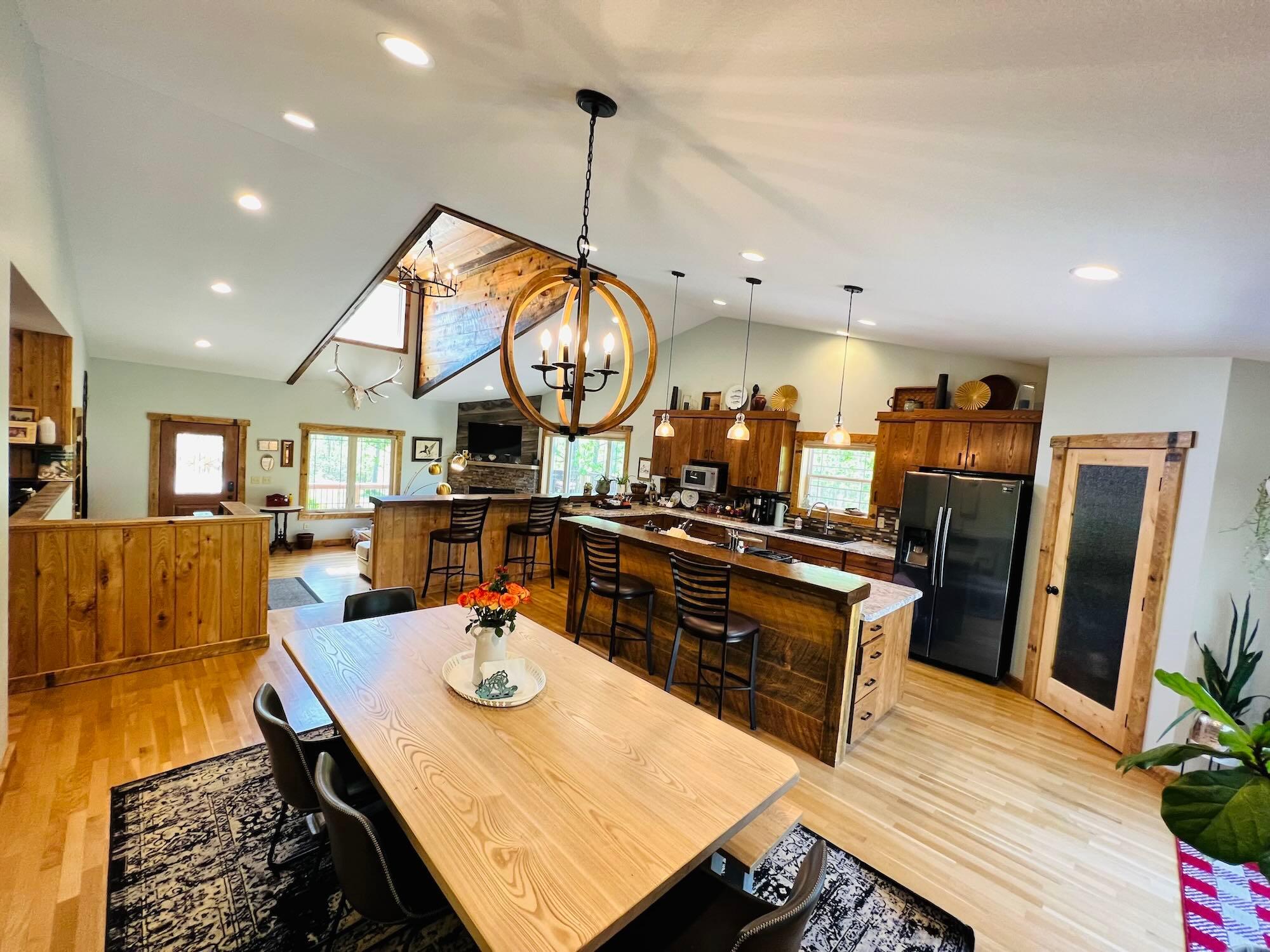 2015 single family home for sale at 216 Margos Way SW in Bemidji, MN — 4 bed, 3 bath (photo 9 of 35)