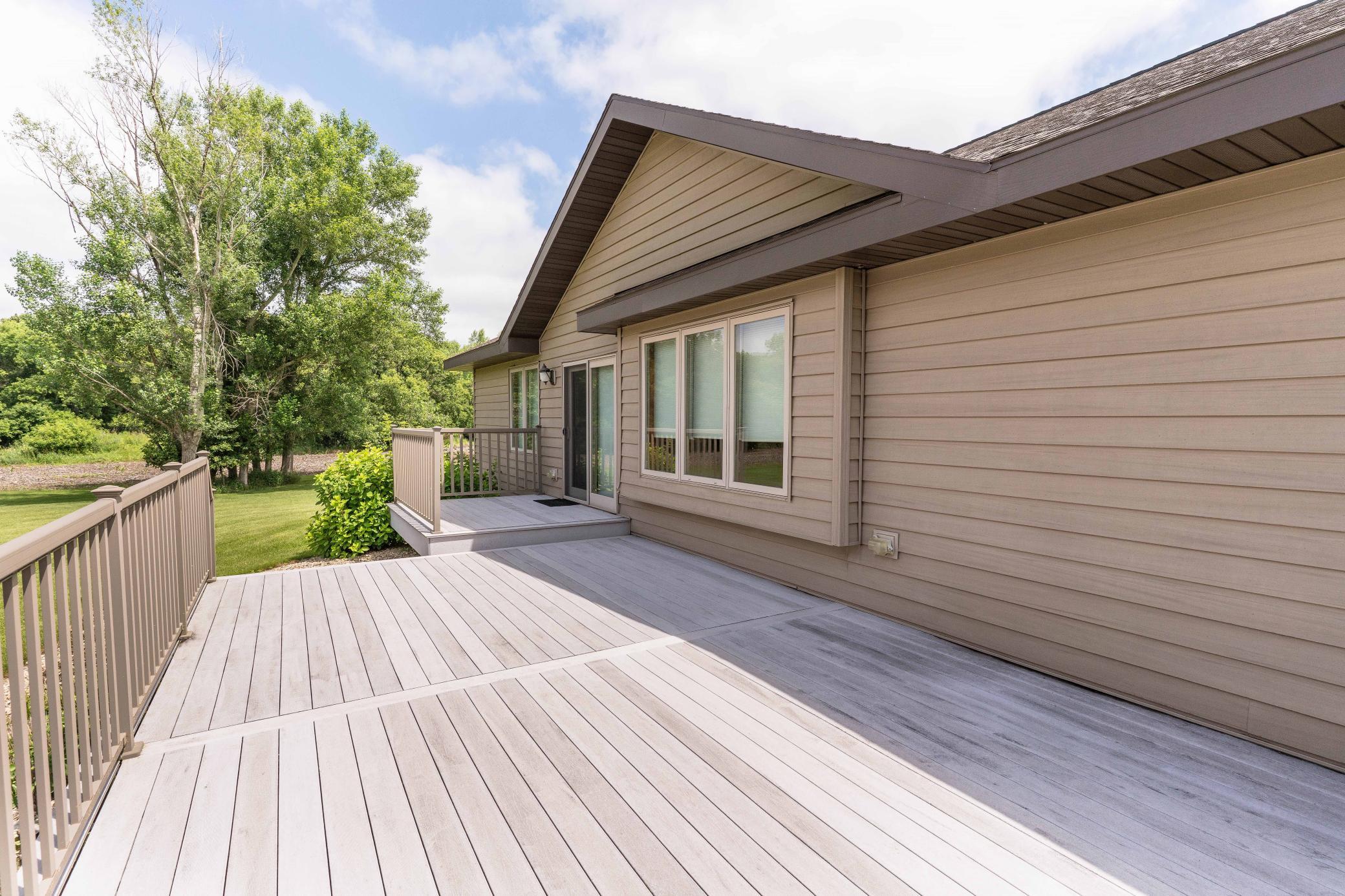 2011 single family home for sale at 6432 Botzet Road NE in Nelson, MN — 2 bed, 3 bath (photo 11 of 78)