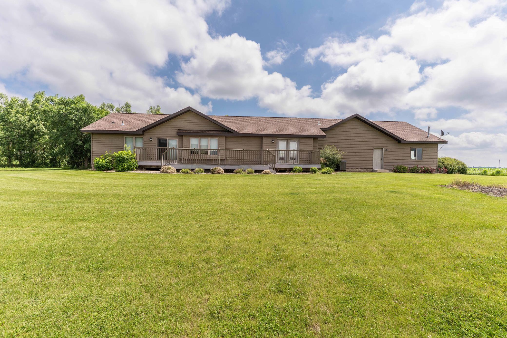 2011 single family home for sale at 6432 Botzet Road NE in Nelson, MN — 2 bed, 3 bath (photo 21 of 78)