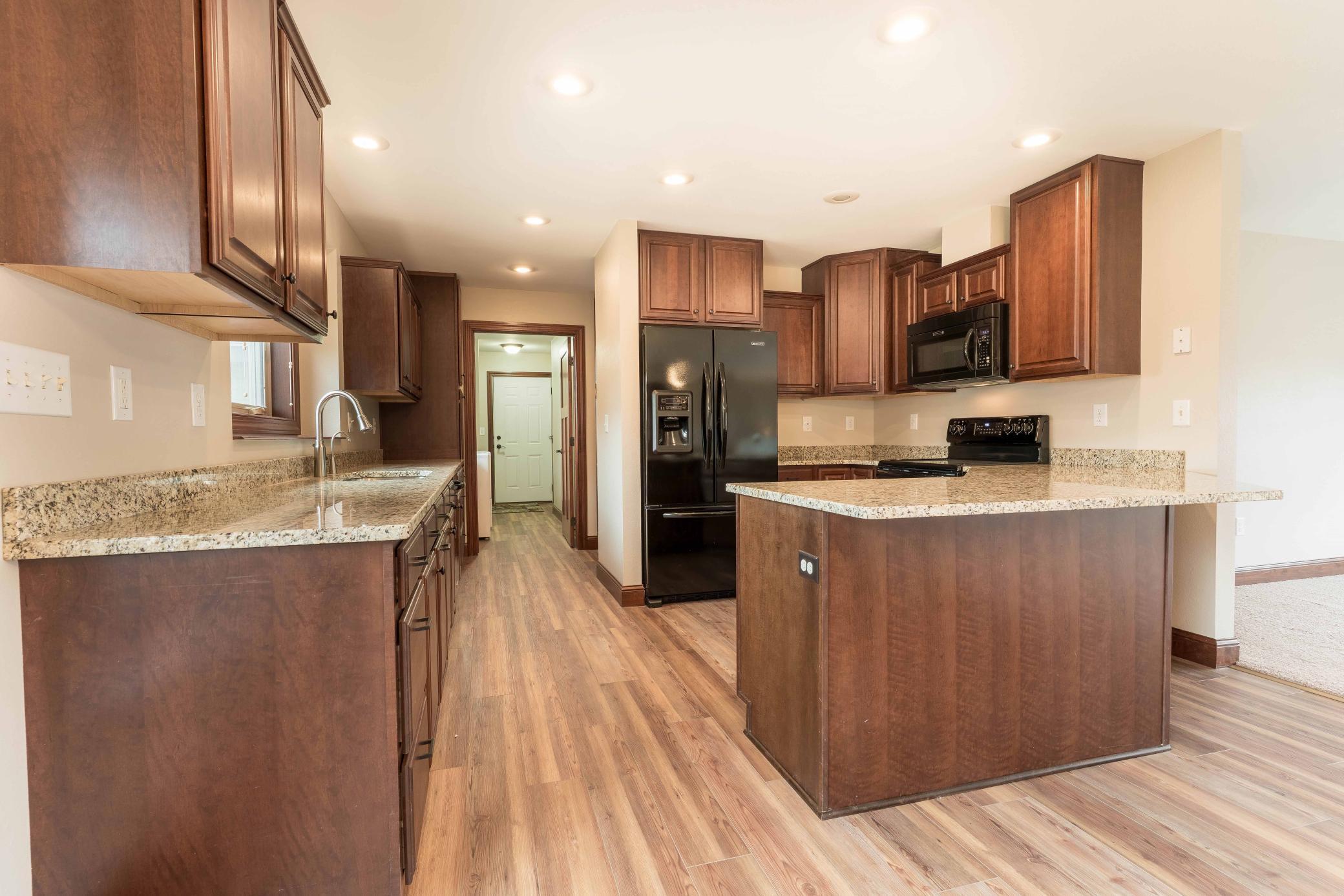 2011 single family home for sale at 6432 Botzet Road NE in Nelson, MN — 2 bed, 3 bath (photo 32 of 78)