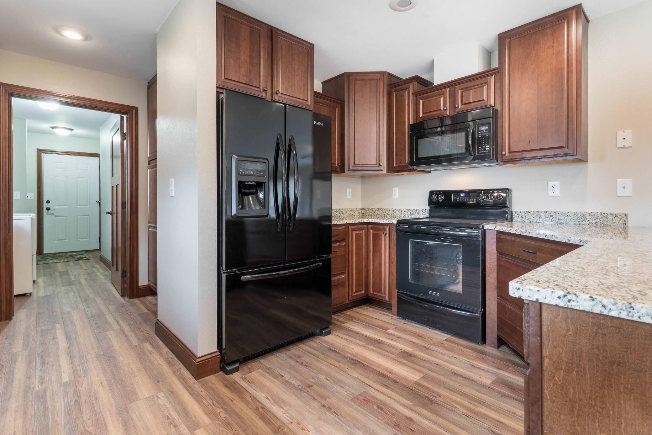 2011 single family home for sale at 6432 Botzet Road NE in Nelson, MN — 2 bed, 3 bath (photo 33 of 78)
