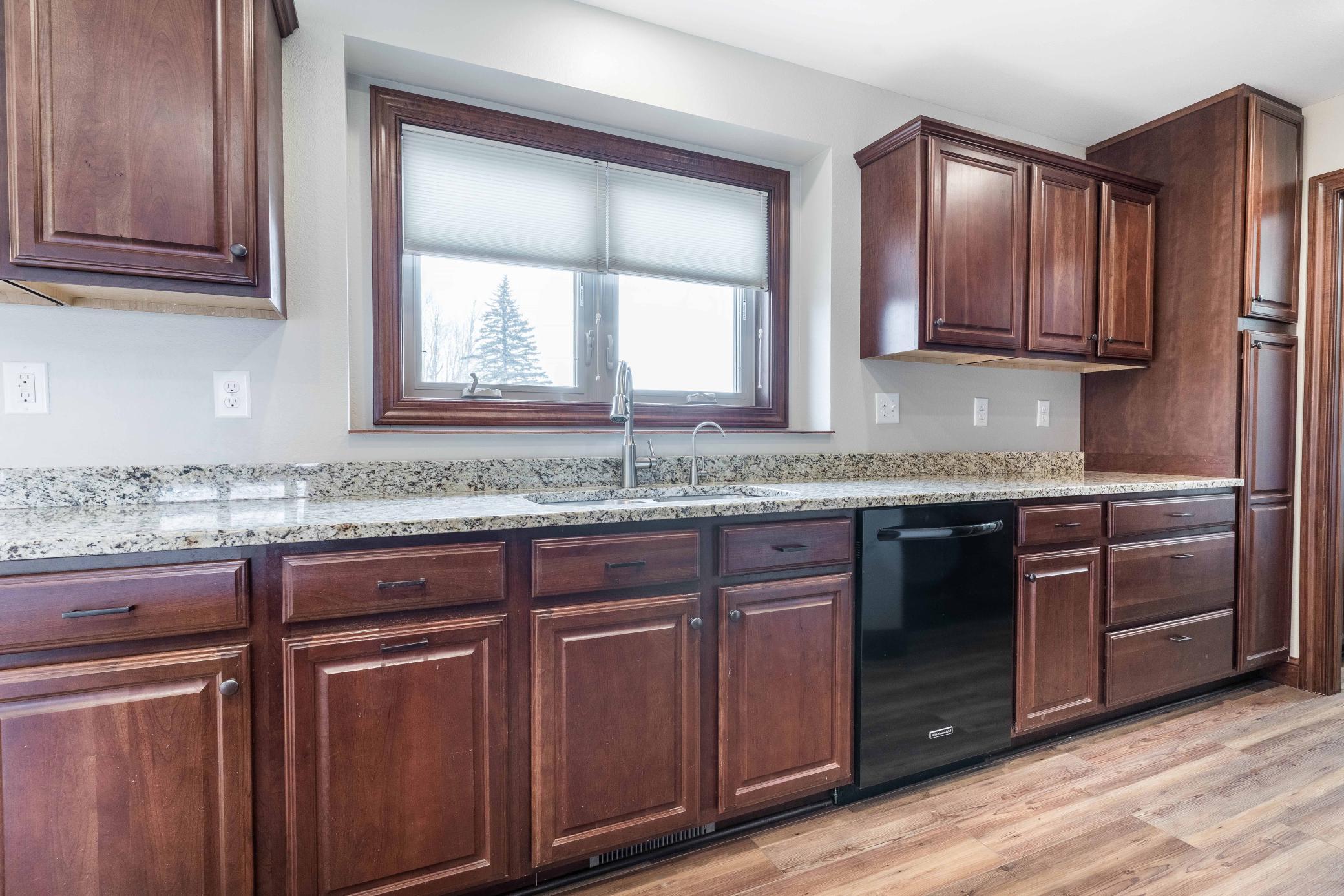 2011 single family home for sale at 6432 Botzet Road NE in Nelson, MN — 2 bed, 3 bath (photo 37 of 78)