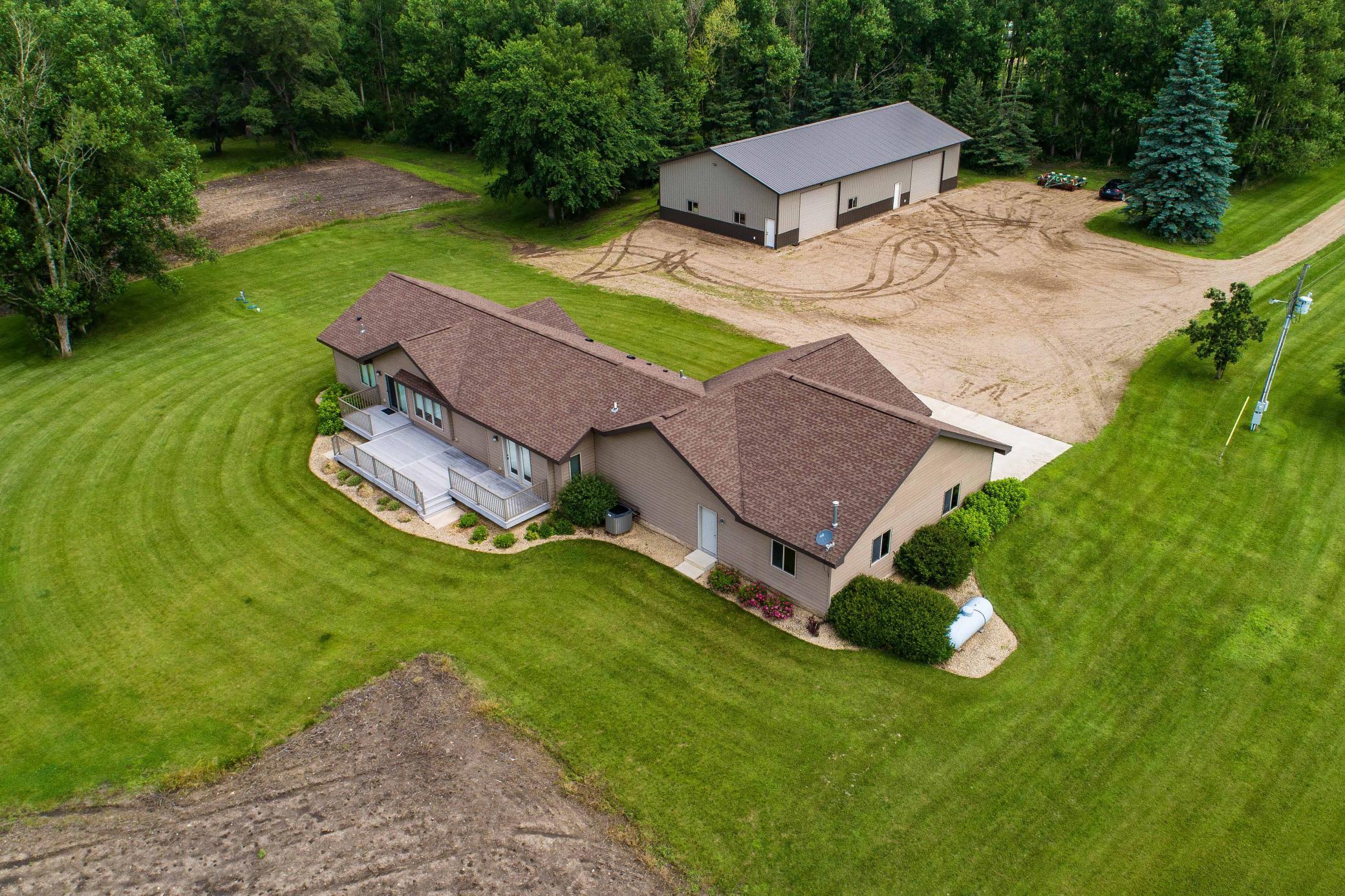 2011 single family home for sale at 6432 Botzet Road NE in Nelson, MN — 2 bed, 3 bath (photo 5 of 78)