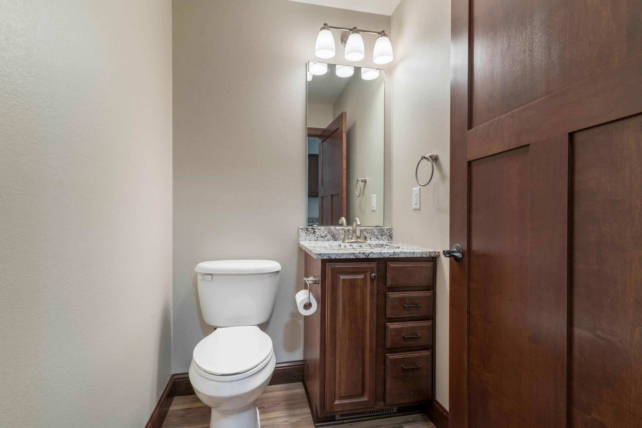 2011 single family home for sale at 6432 Botzet Road NE in Nelson, MN — 2 bed, 3 bath (photo 43 of 78)