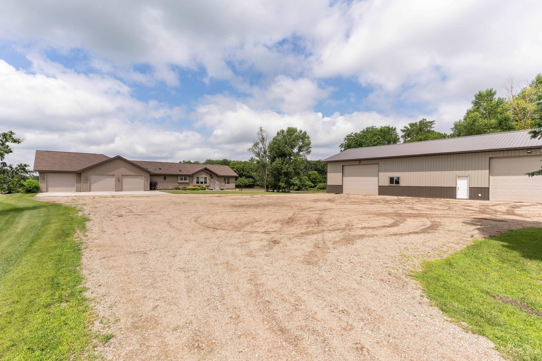 2011 single family home for sale at 6432 Botzet Road NE in Nelson, MN — 2 bed, 3 bath (photo 7 of 78)