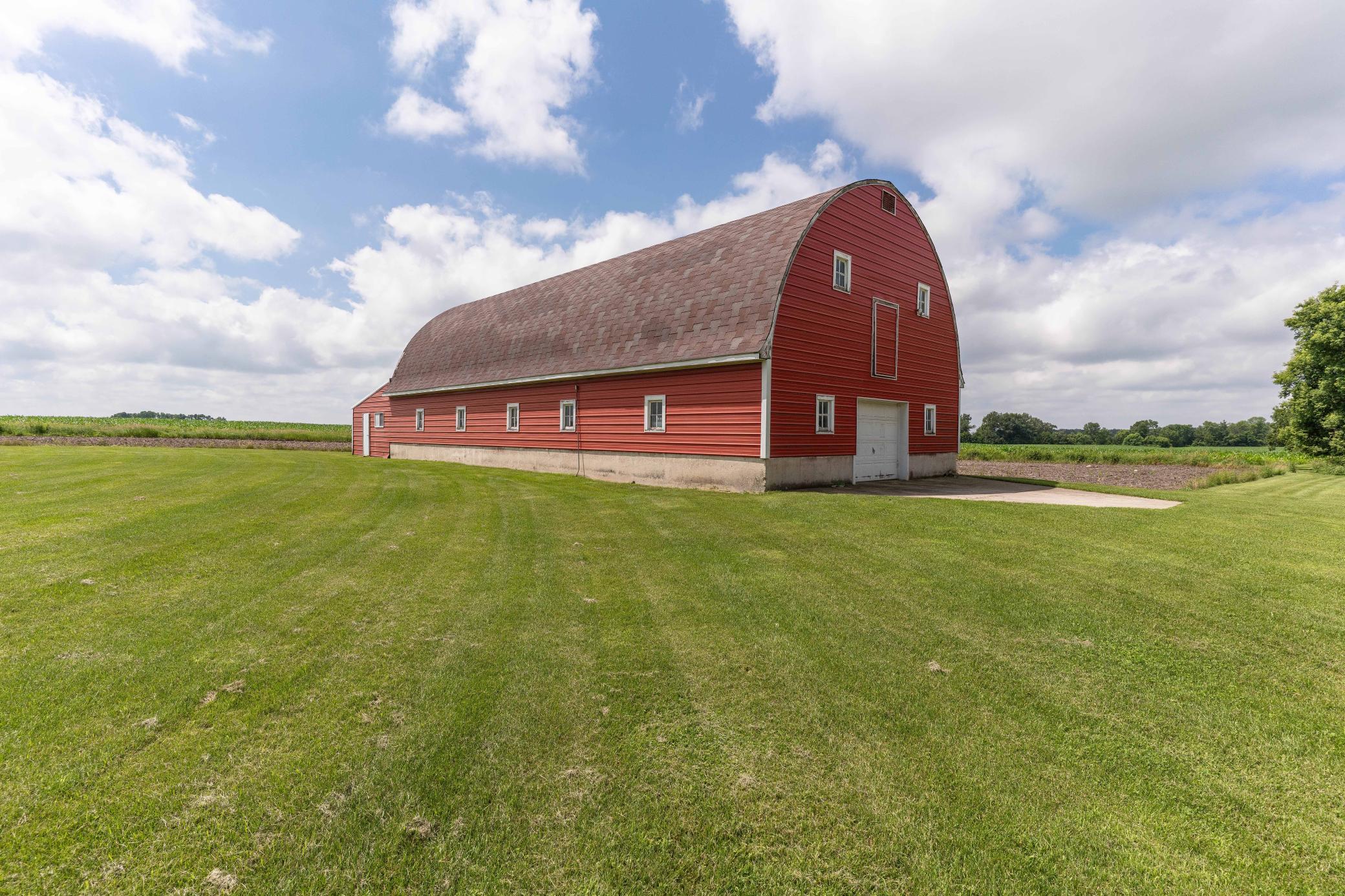 2011 single family home for sale at 6432 Botzet Road NE in Nelson, MN — 2 bed, 3 bath (photo 70 of 78)
