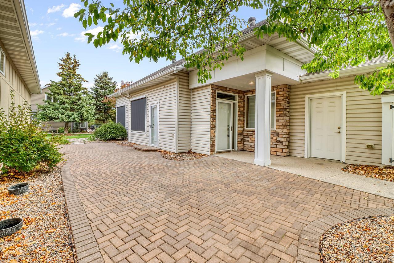 2004 single family home for sale at 797 Villa Park Way in West Fargo, ND — 3 bed, 3 bath (photo 43 of 45)