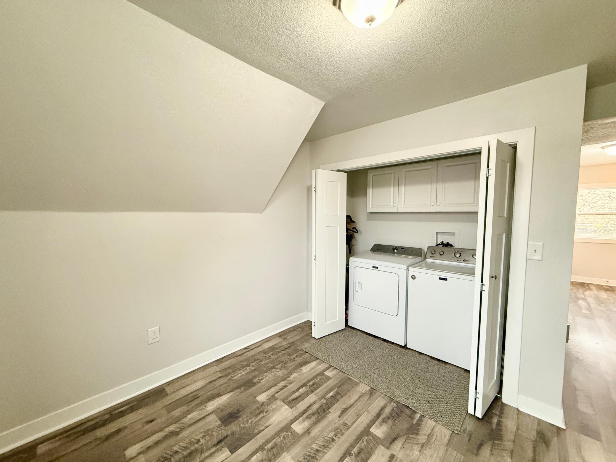 1900 single family home for sale at 631 4th Avenue NW in Valley City, ND — 4 bed, 3 bath (photo 26 of 32)