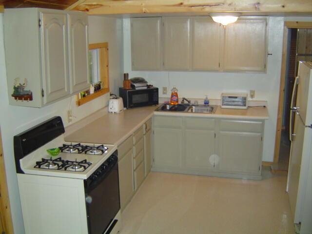 1999 single family home for sale at 307 S Lake Lawrence Road NE in Outing, MN — 1 bed, 1 bath (photo 8 of 13)