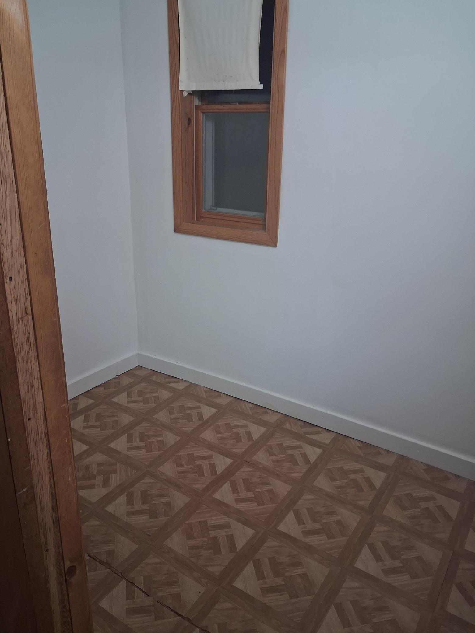 1890 single family home for sale at 704 W Lincoln Avenue in Fergus Falls, MN — 4 bed, 2 bath (photo 11 of 42)