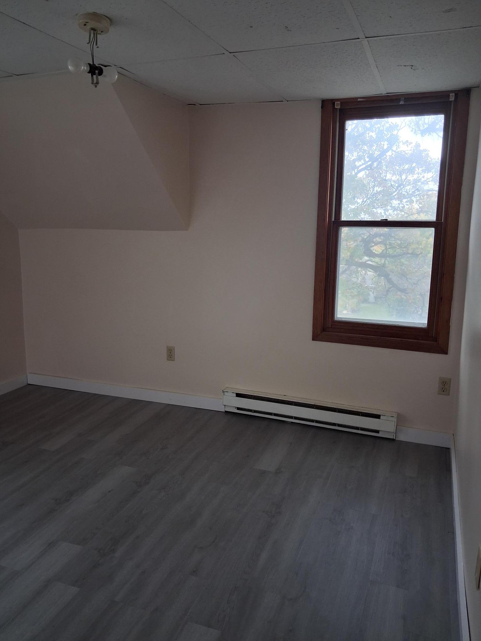 1890 single family home for sale at 704 W Lincoln Avenue in Fergus Falls, MN — 4 bed, 2 bath (photo 22 of 42)