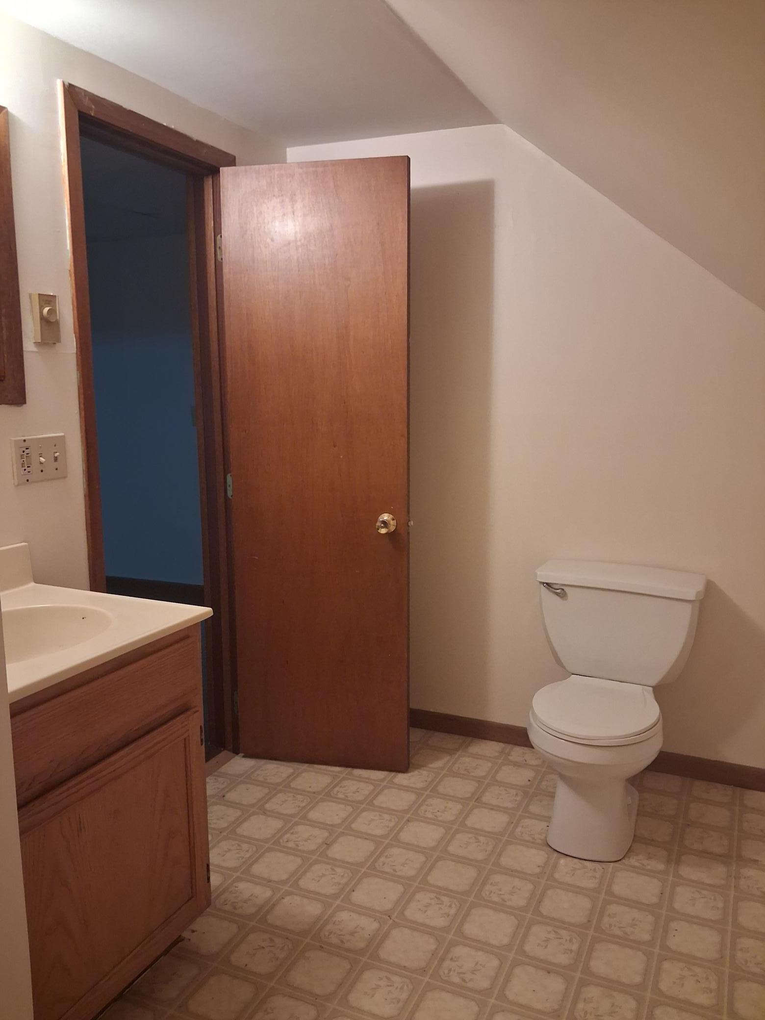 1890 single family home for sale at 704 W Lincoln Avenue in Fergus Falls, MN — 4 bed, 2 bath (photo 36 of 42)