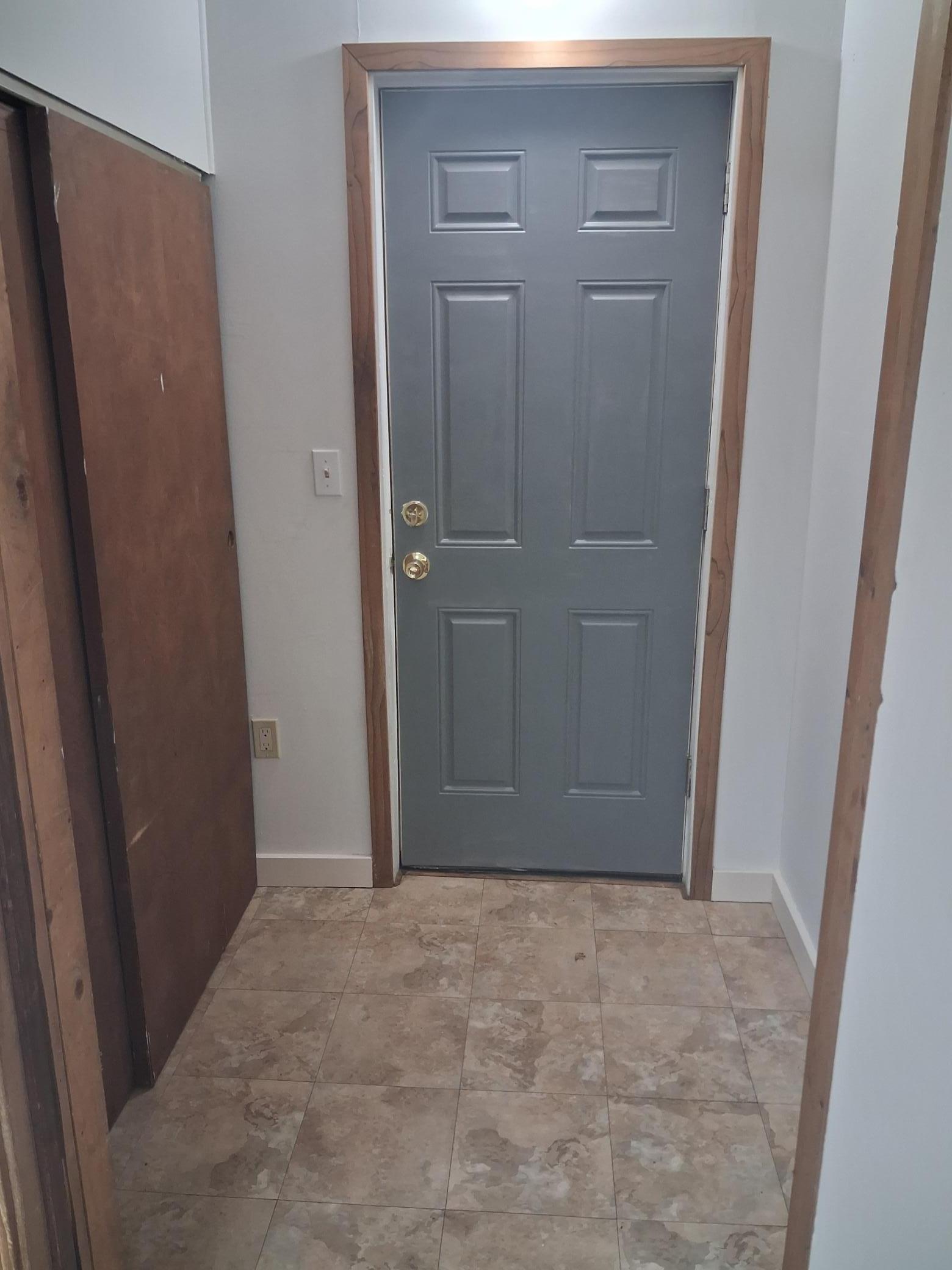 1890 single family home for sale at 704 W Lincoln Avenue in Fergus Falls, MN — 4 bed, 2 bath (photo 5 of 42)