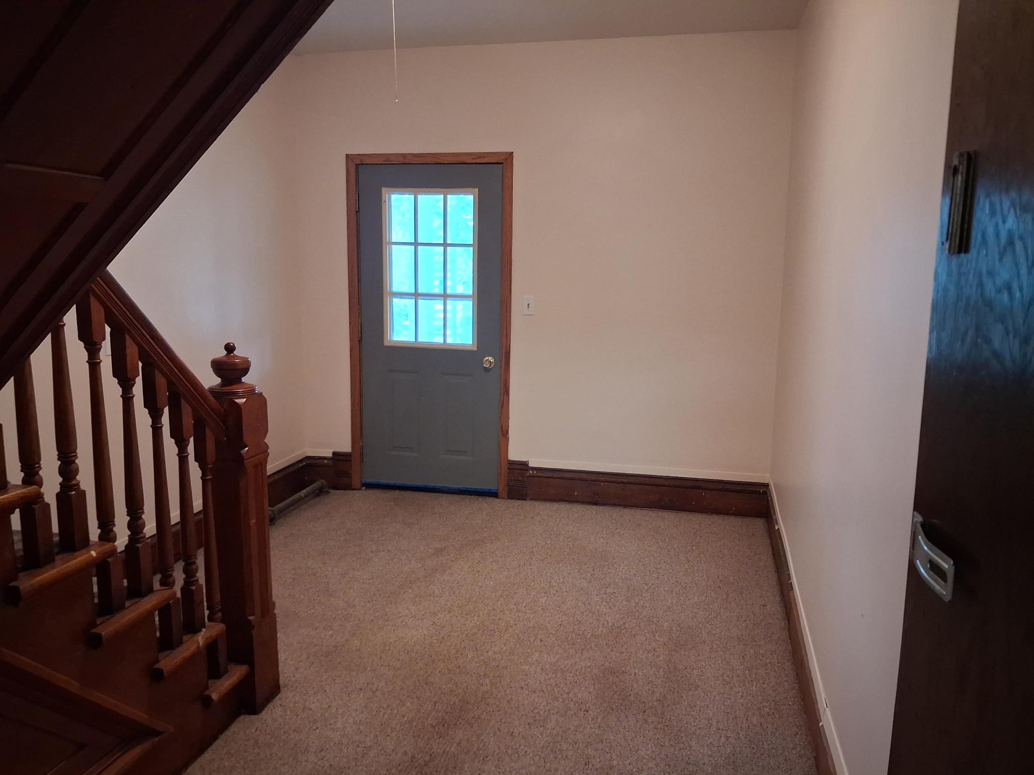 1890 single family home for sale at 704 W Lincoln Avenue in Fergus Falls, MN — 4 bed, 2 bath (photo 7 of 42)