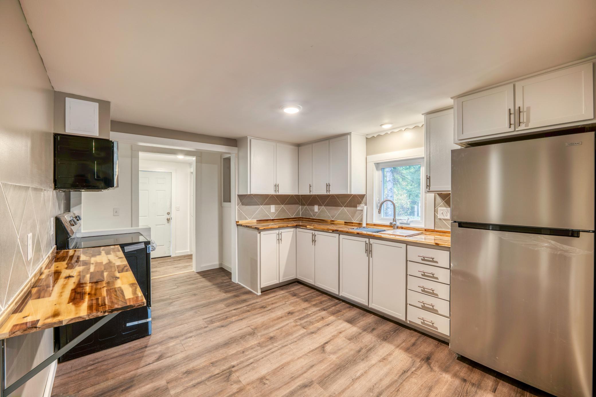 1925 single family home for sale at 513 26th Street NW in Bemidji, MN — 2 bed, 1 bath (photo 2 of 17)