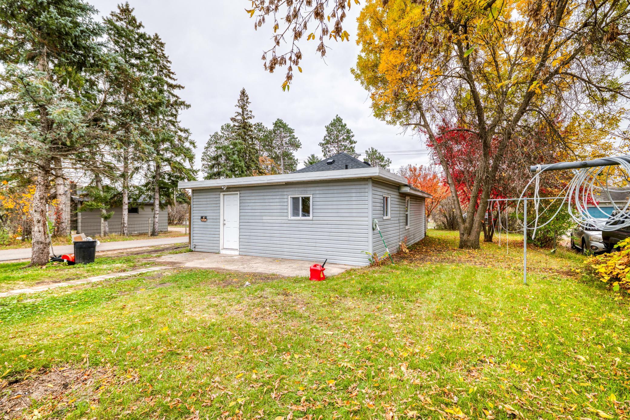 1925 single family home for sale at 513 26th Street NW in Bemidji, MN — 2 bed, 1 bath (photo 14 of 17)