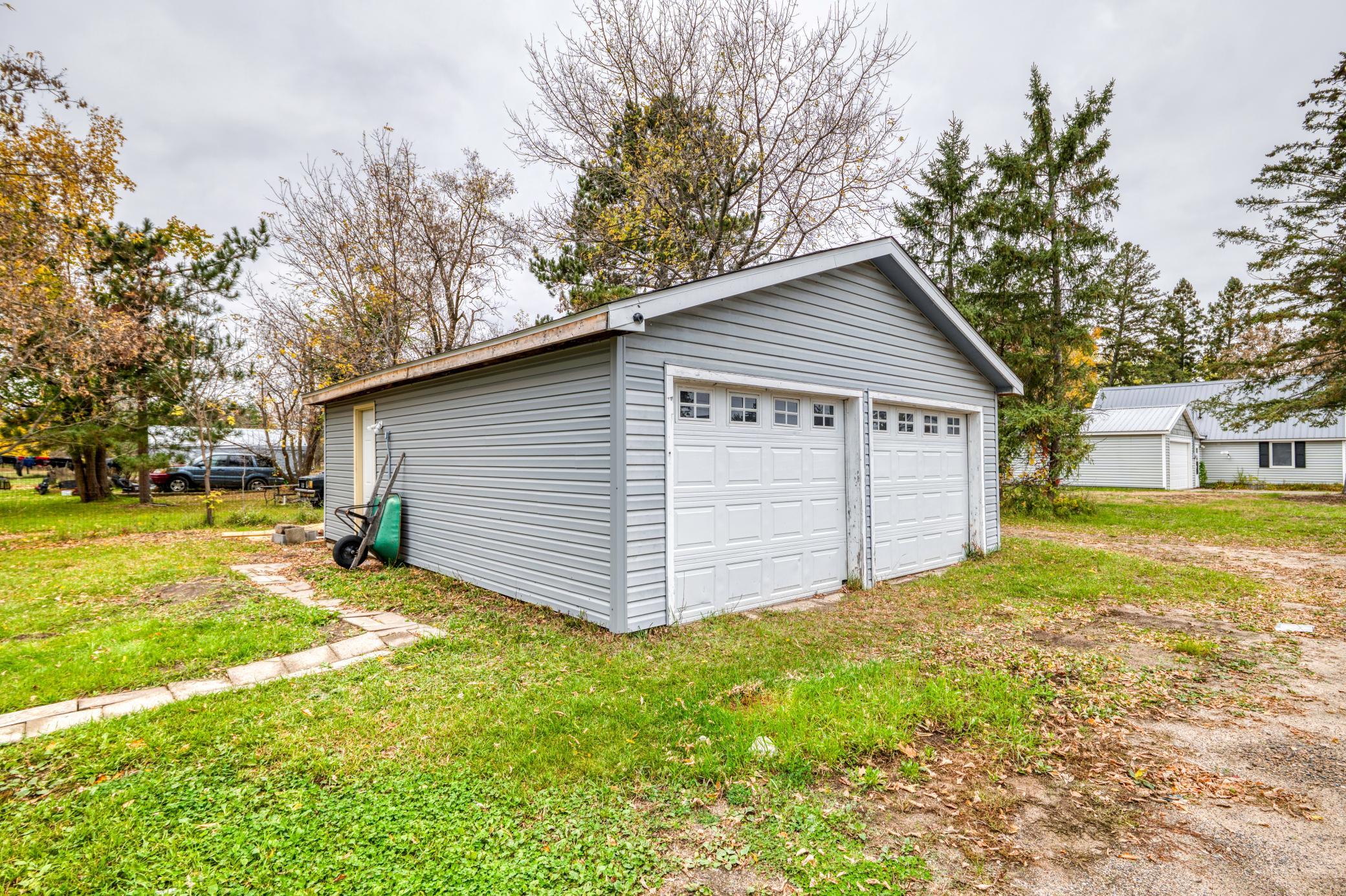 1925 single family home for sale at 513 26th Street NW in Bemidji, MN — 2 bed, 1 bath (photo 4 of 17)