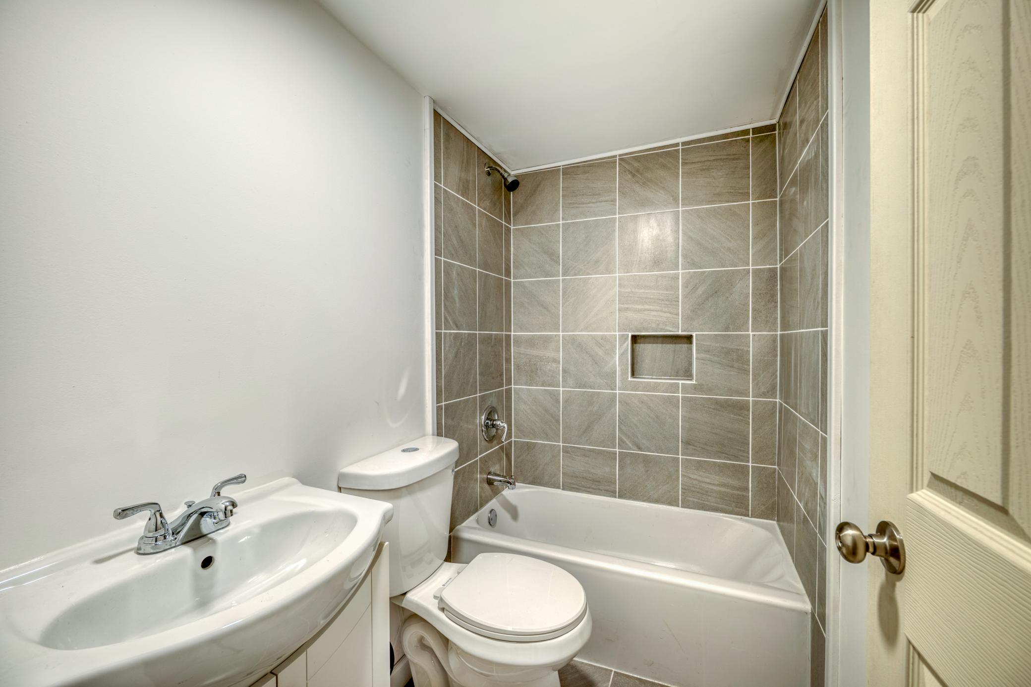 1925 single family home for sale at 513 26th Street NW in Bemidji, MN — 2 bed, 1 bath (photo 9 of 17)