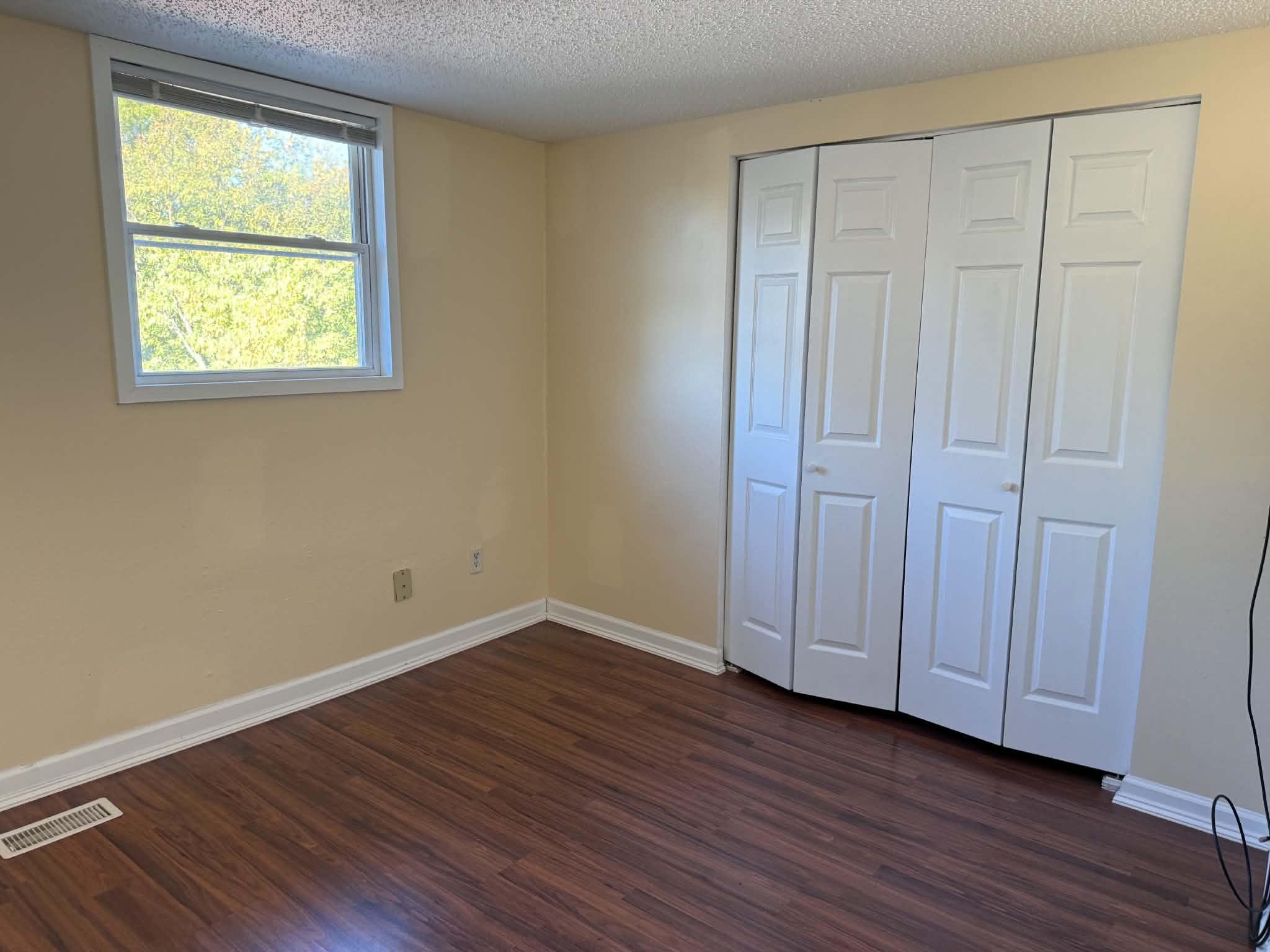 1909 townhouse for sale at 808 8th Street N, Unit 4 in Fargo, ND — 2 bed, 2 bath (photo 18 of 22)