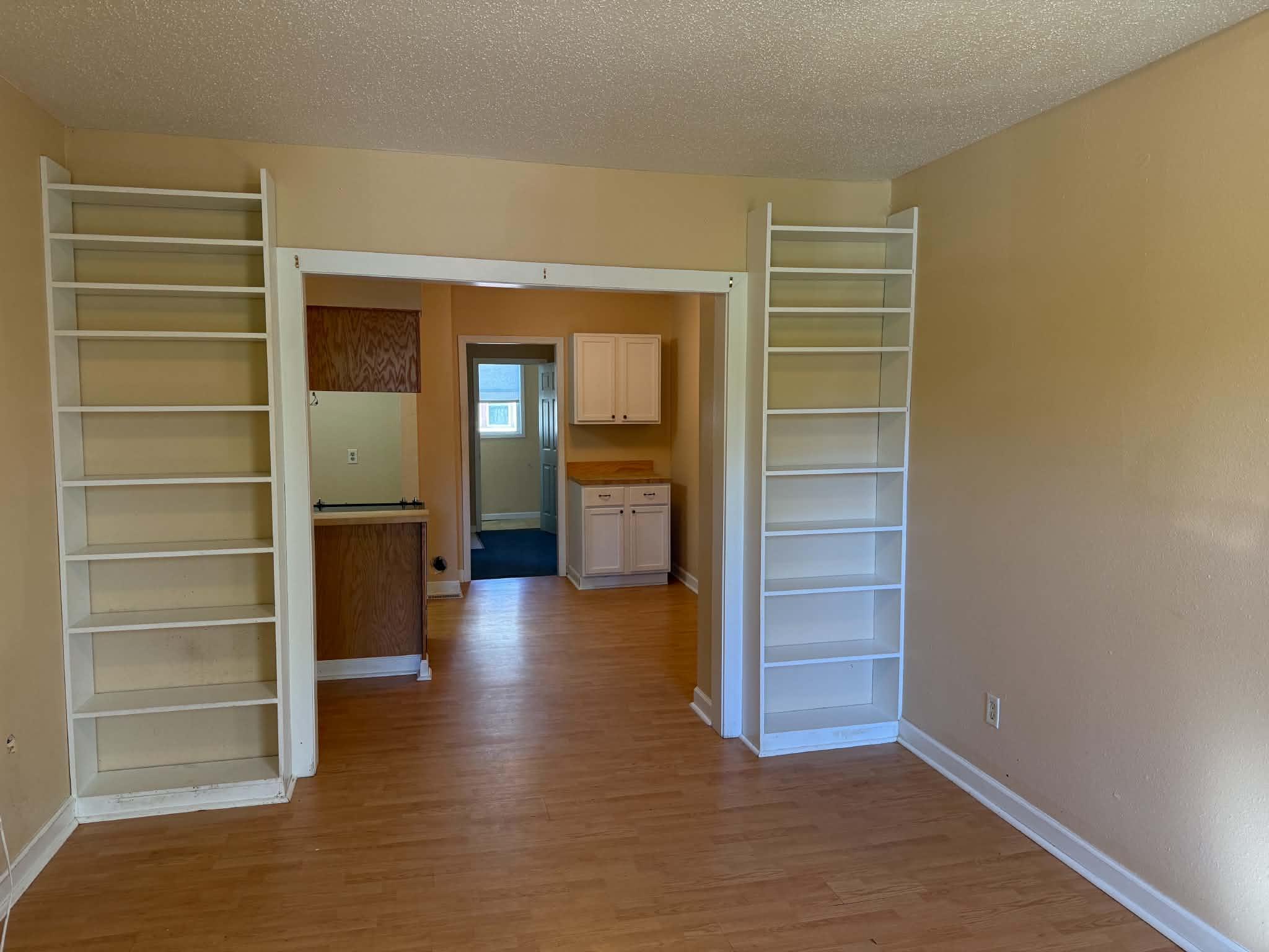 1909 townhouse for sale at 808 8th Street N, Unit 4 in Fargo, ND — 2 bed, 2 bath (photo 4 of 22)