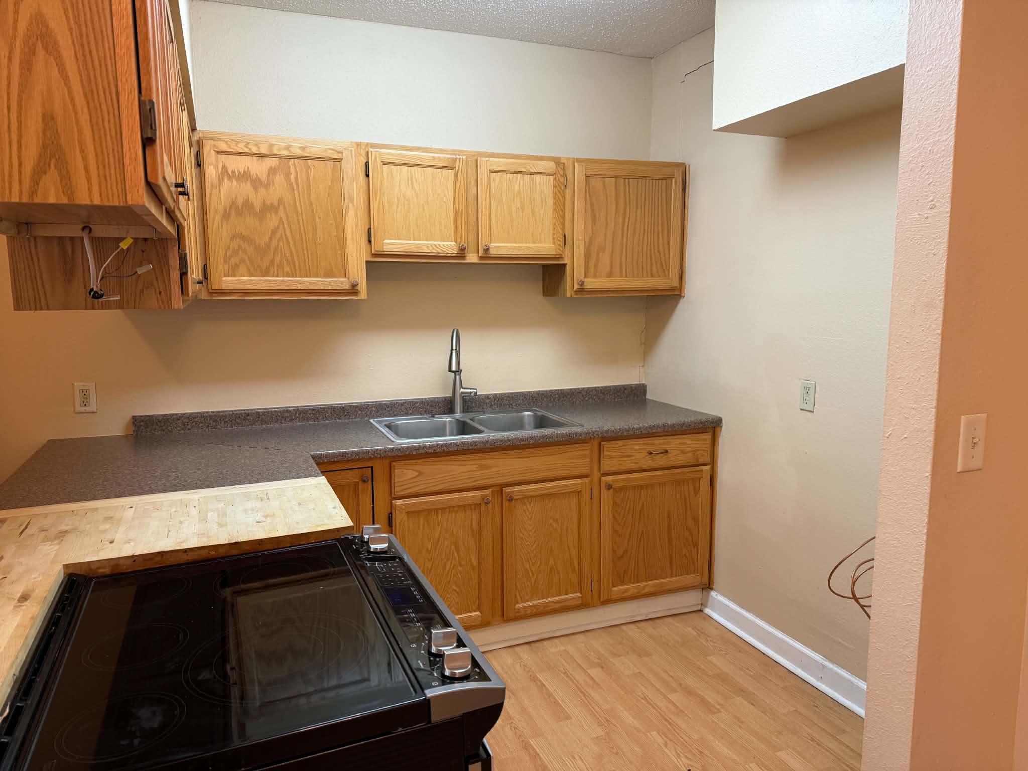 1909 townhouse for sale at 808 8th Street N, Unit 4 in Fargo, ND — 2 bed, 2 bath (photo 5 of 22)