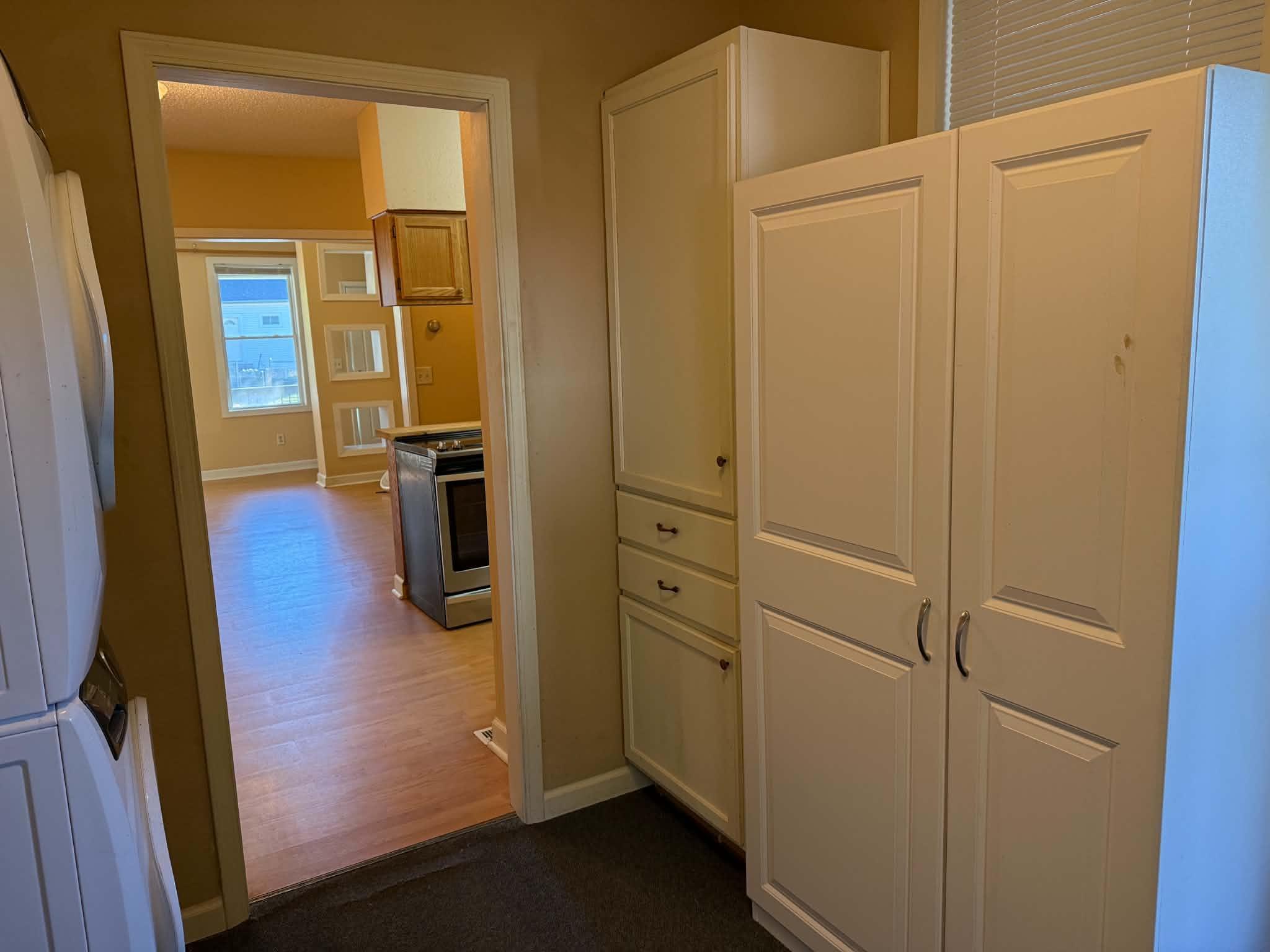 1909 townhouse for sale at 808 8th Street N, Unit 4 in Fargo, ND — 2 bed, 2 bath (photo 10 of 22)