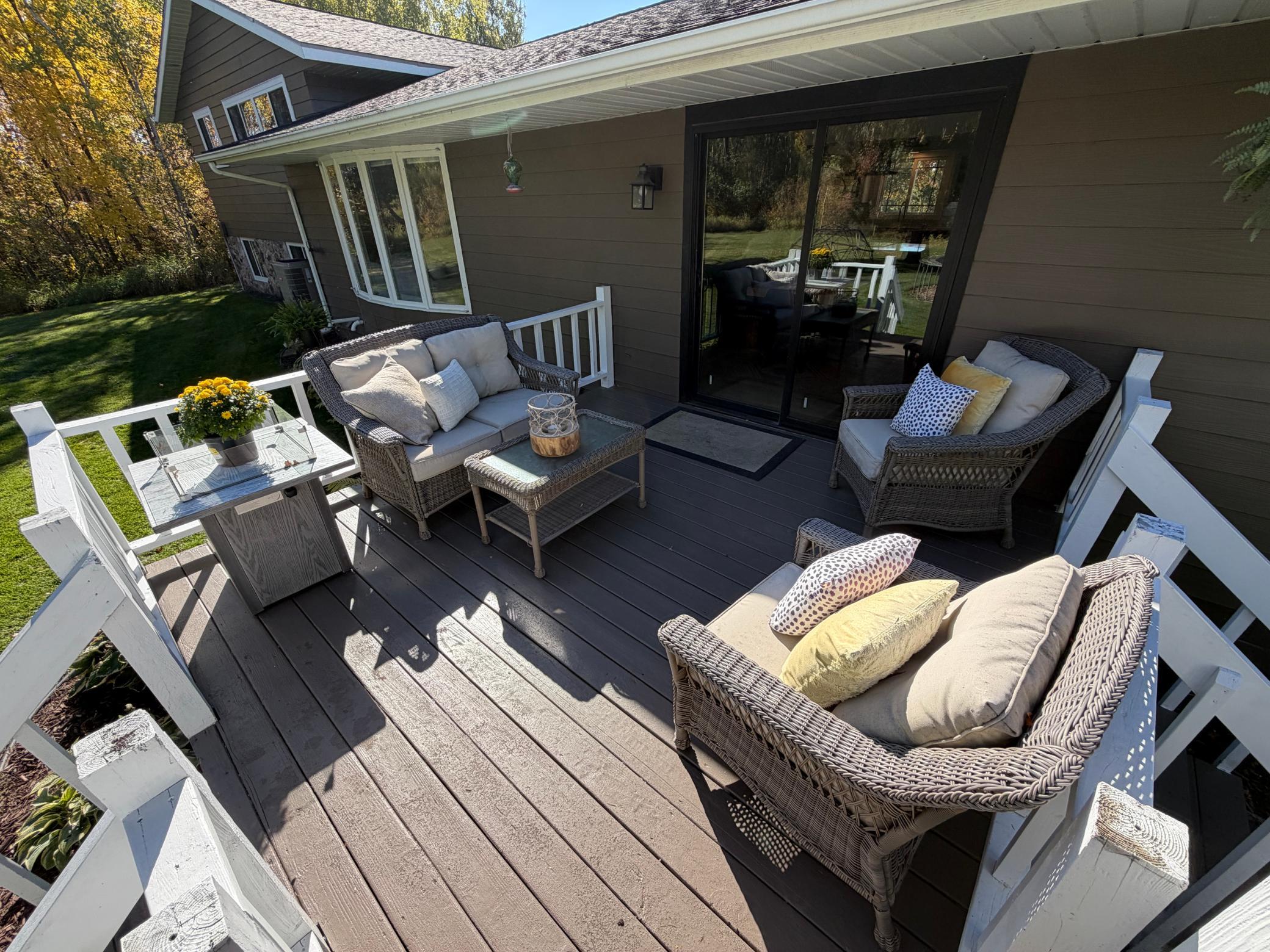 1977 single family home for sale at 506 16th Avenue NE in Roseau, MN — 4 bed, 3 bath (photo 35 of 43)