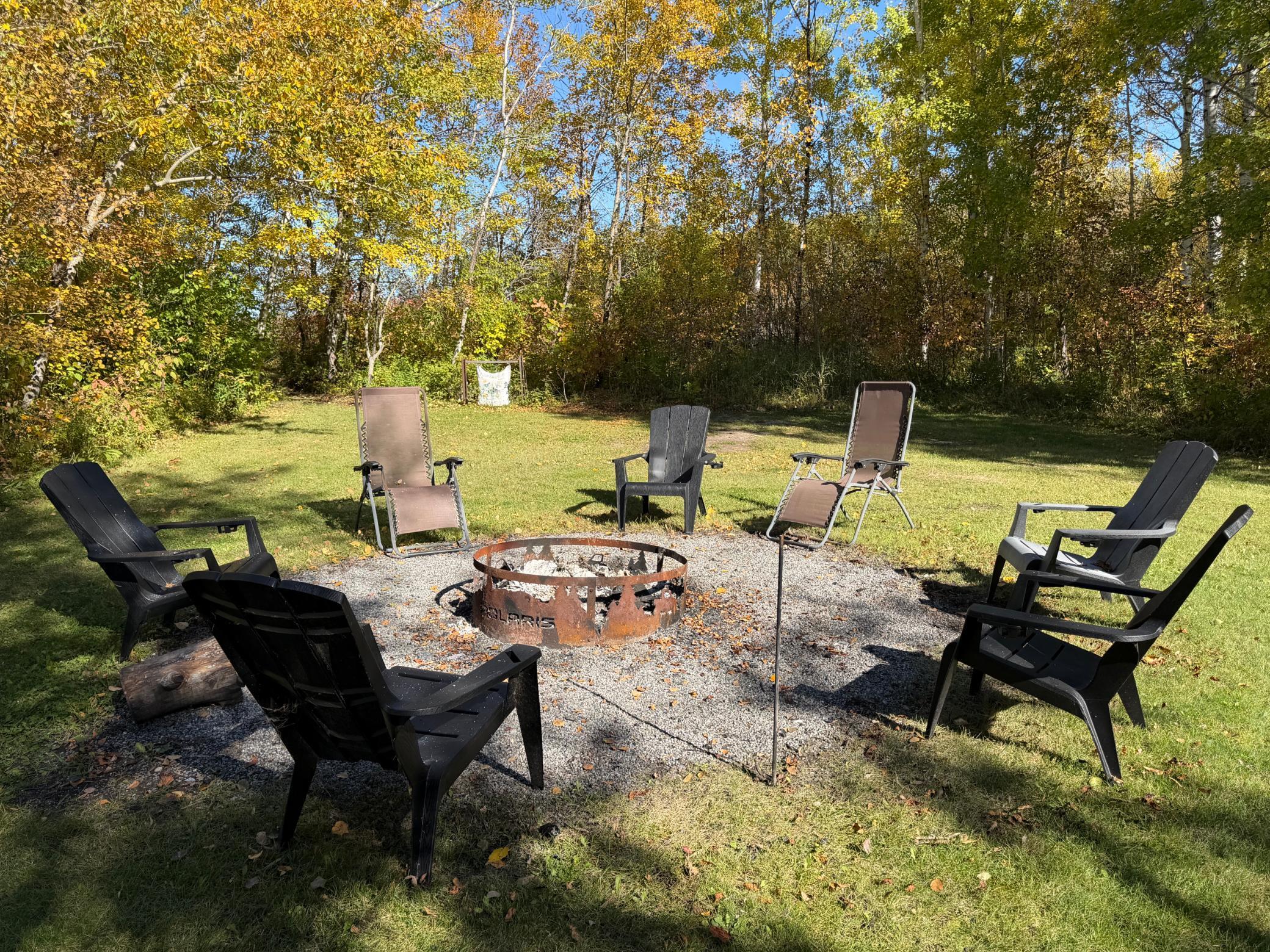 1977 single family home for sale at 506 16th Avenue NE in Roseau, MN — 4 bed, 3 bath (photo 37 of 43)