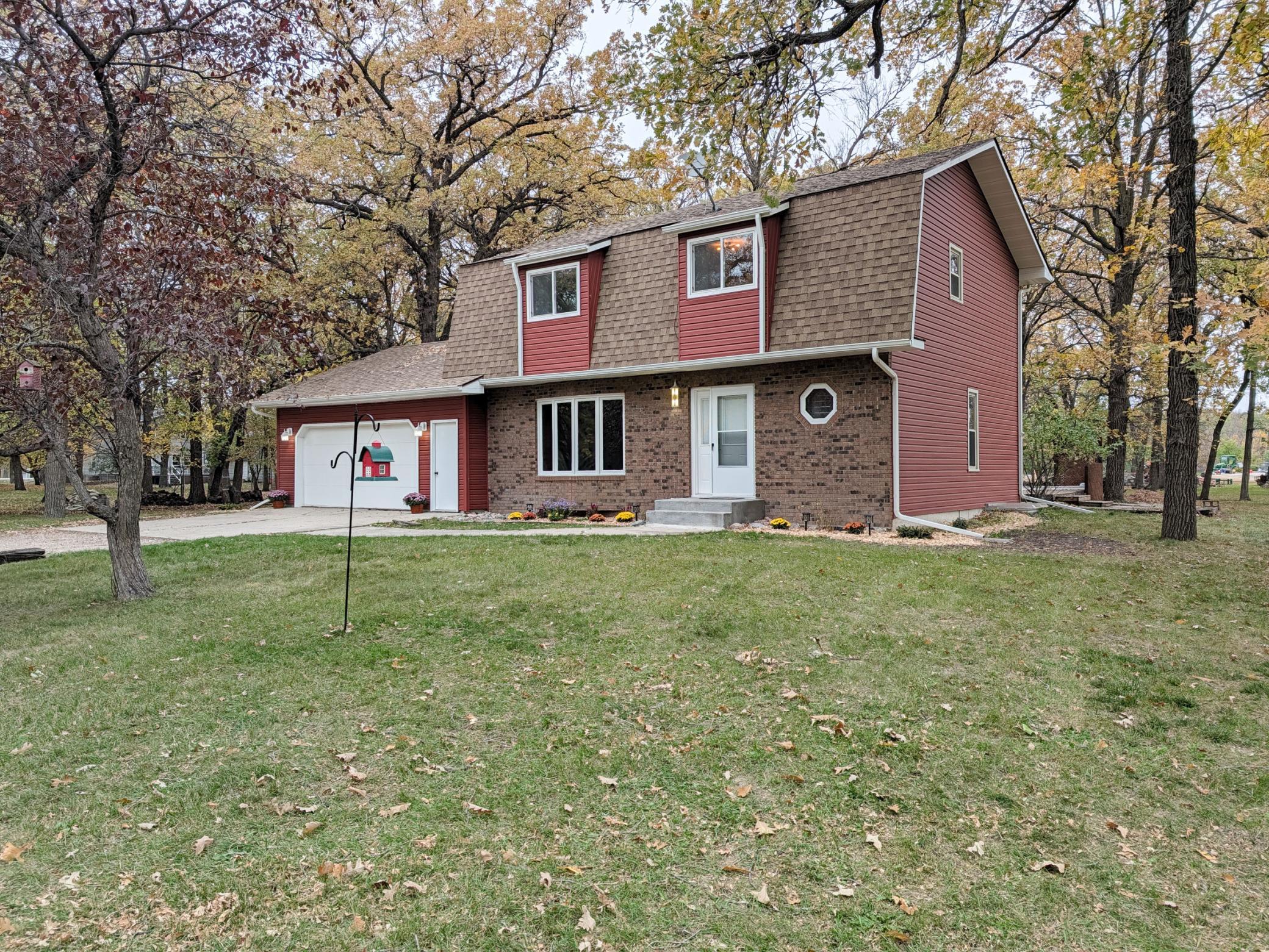 5902 3RD Street N, Moorhead, MN