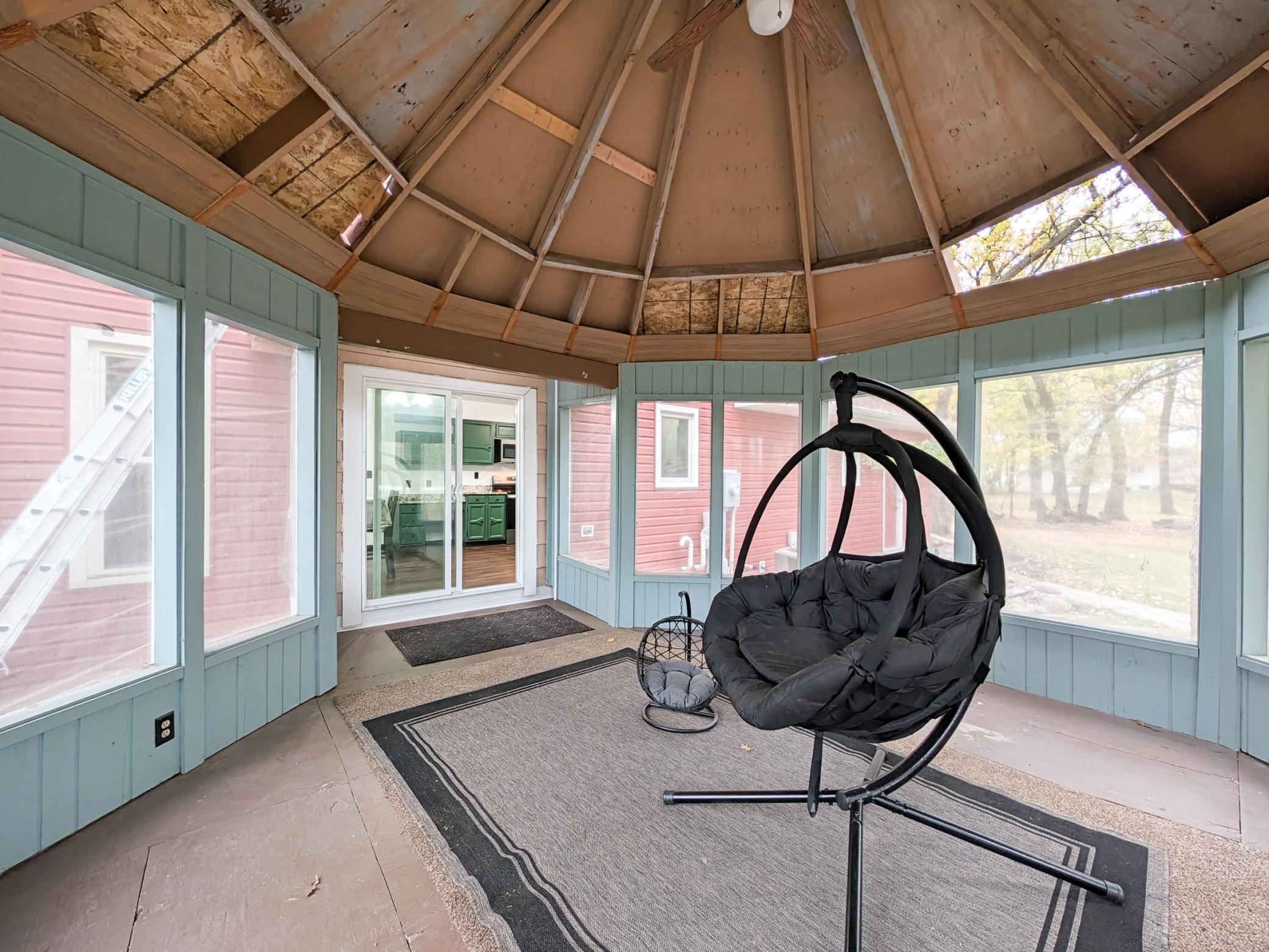 1975 single family home for sale at 5902 3RD Street N in Moorhead, MN — 3 bed, 3 bath (photo 37 of 64)