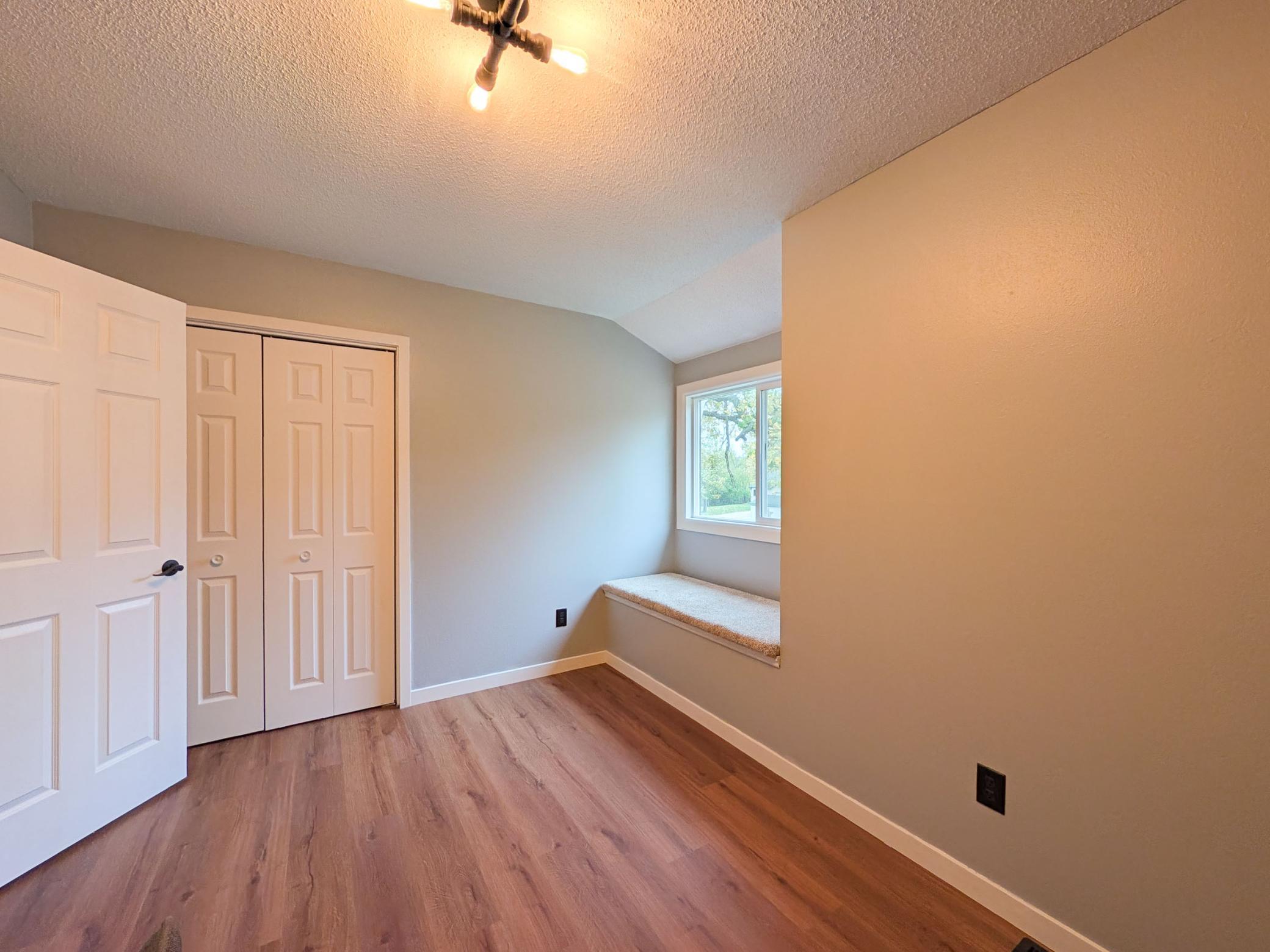 1975 single family home for sale at 5902 3RD Street N in Moorhead, MN — 3 bed, 3 bath (photo 45 of 64)