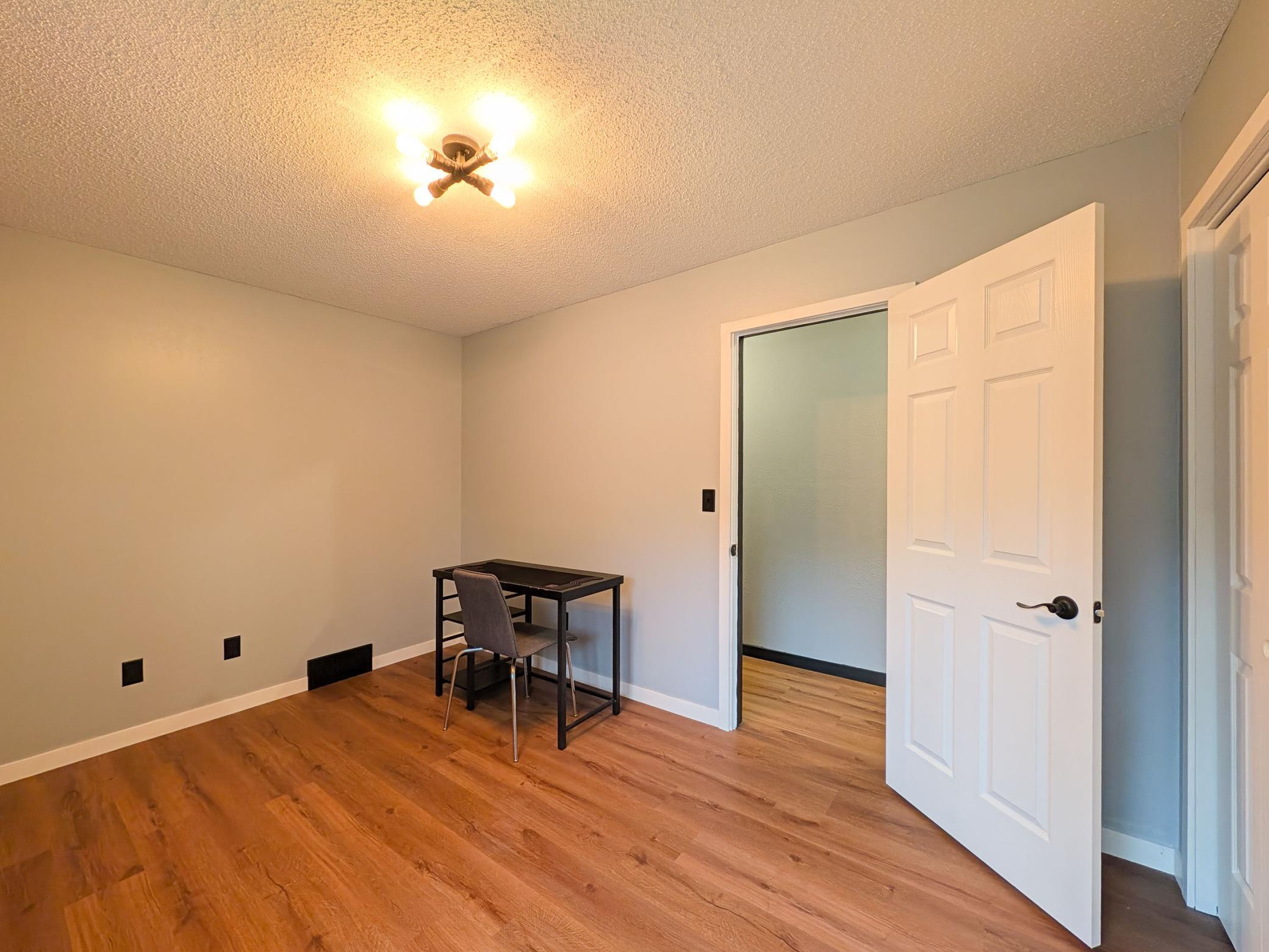 1975 single family home for sale at 5902 3RD Street N in Moorhead, MN — 3 bed, 3 bath (photo 47 of 64)
