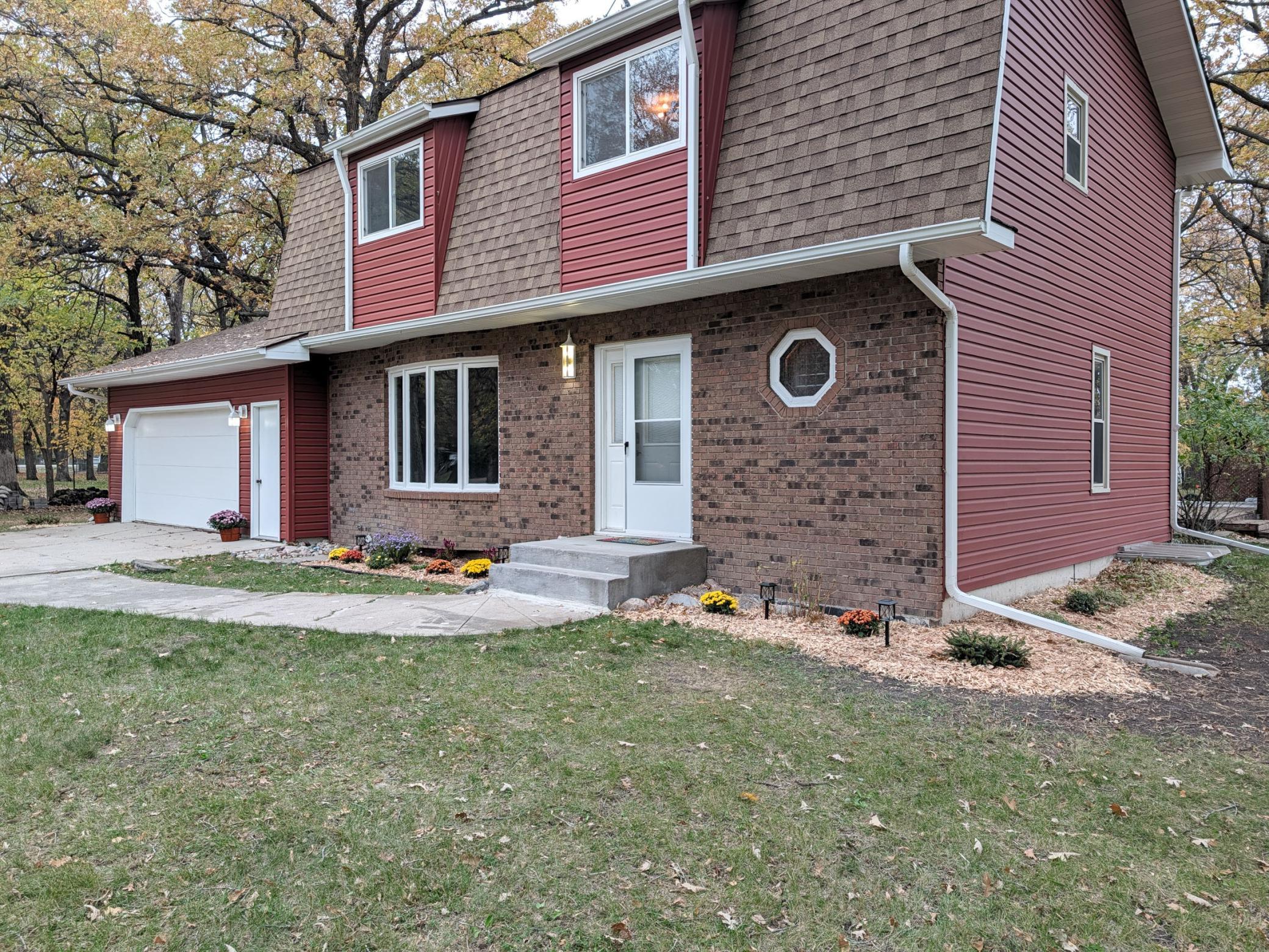 1975 single family home for sale at 5902 3RD Street N in Moorhead, MN — 3 bed, 3 bath (photo 7 of 64)