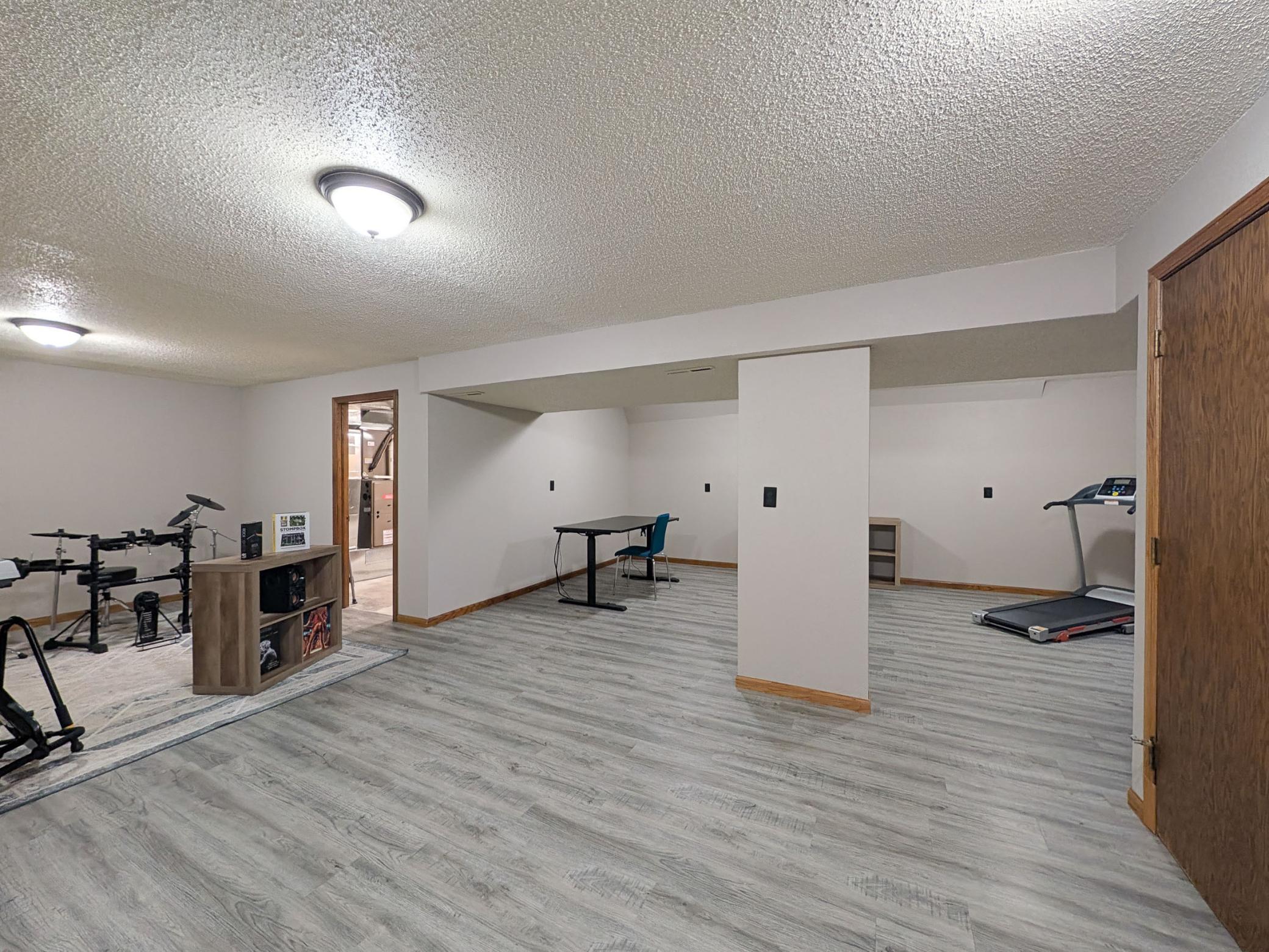 1975 single family home for sale at 5902 3RD Street N in Moorhead, MN — 3 bed, 3 bath (photo 61 of 64)