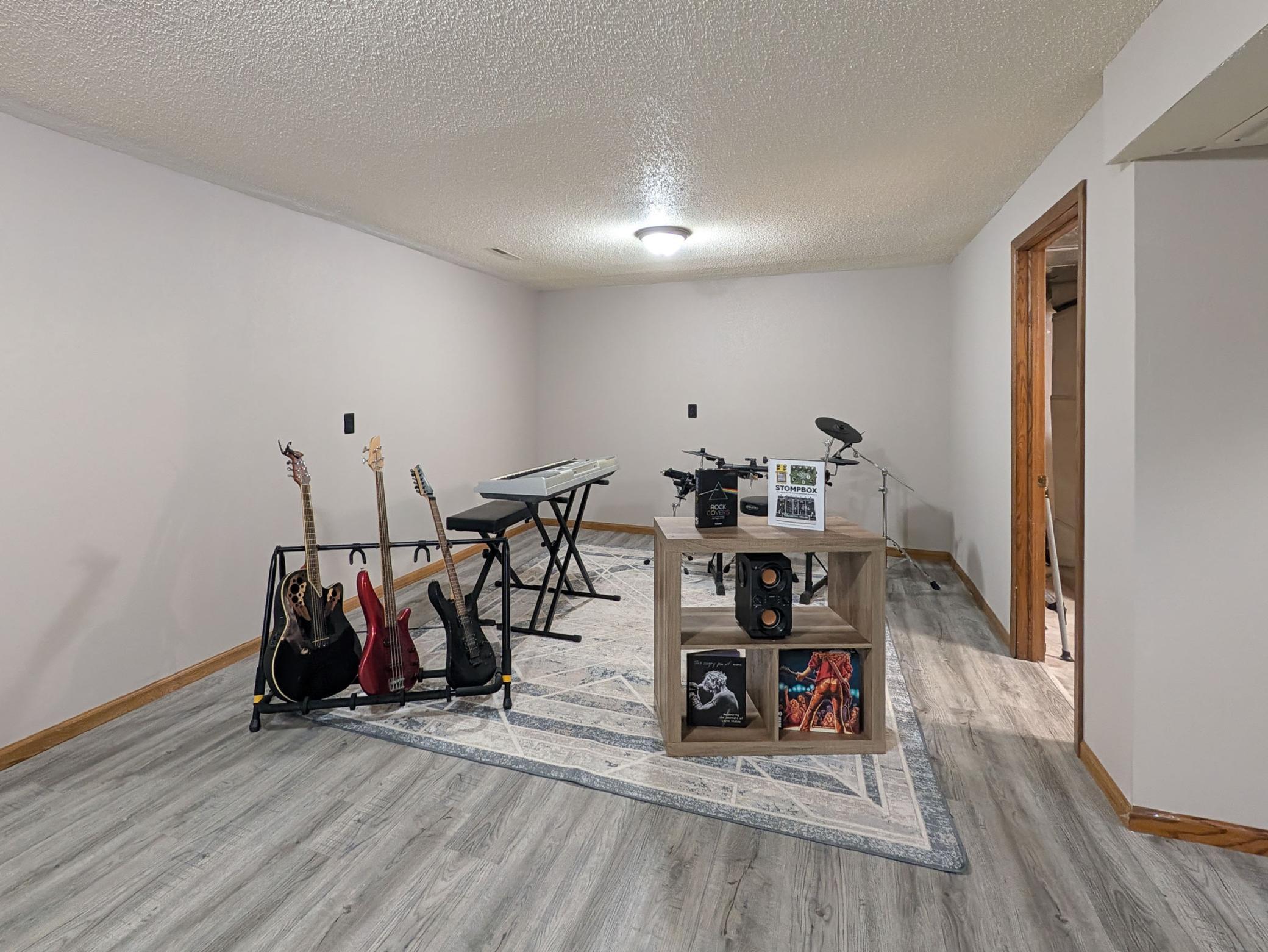 1975 single family home for sale at 5902 3RD Street N in Moorhead, MN — 3 bed, 3 bath (photo 62 of 64)