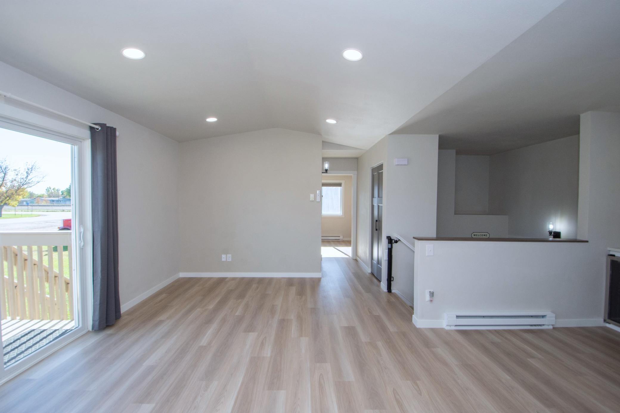 2009 single family home for sale at 223 MAPLE POINTE Boulevard in Mapleton, ND — 3 bed, 2 bath (photo 12 of 43)