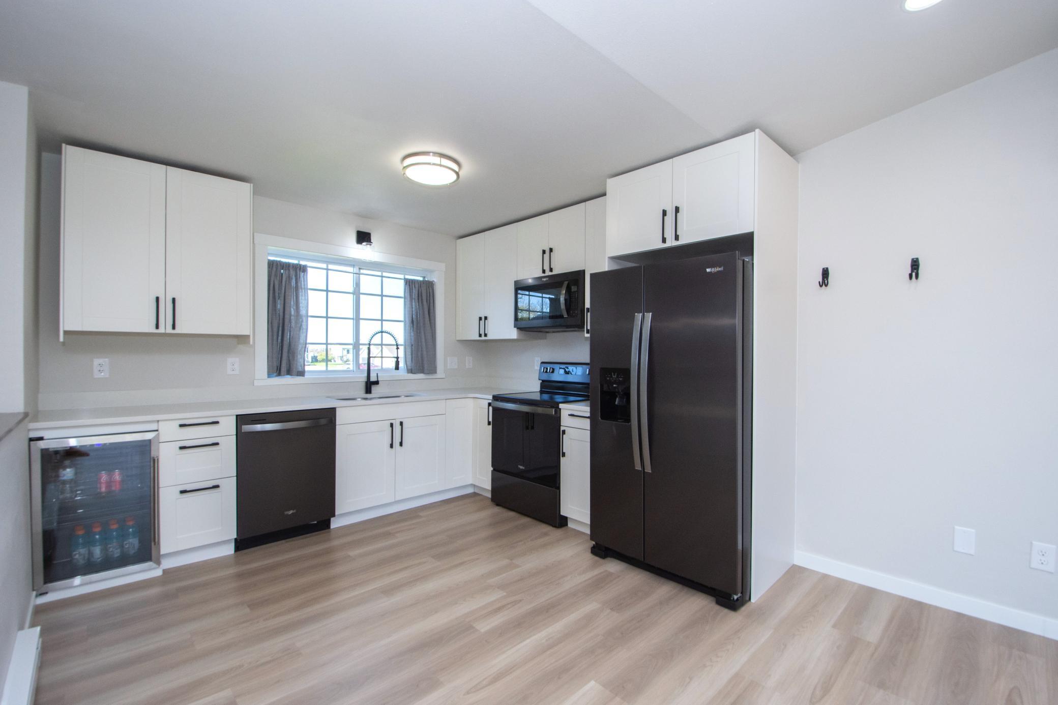 2009 single family home for sale at 223 MAPLE POINTE Boulevard in Mapleton, ND — 3 bed, 2 bath (photo 13 of 43)