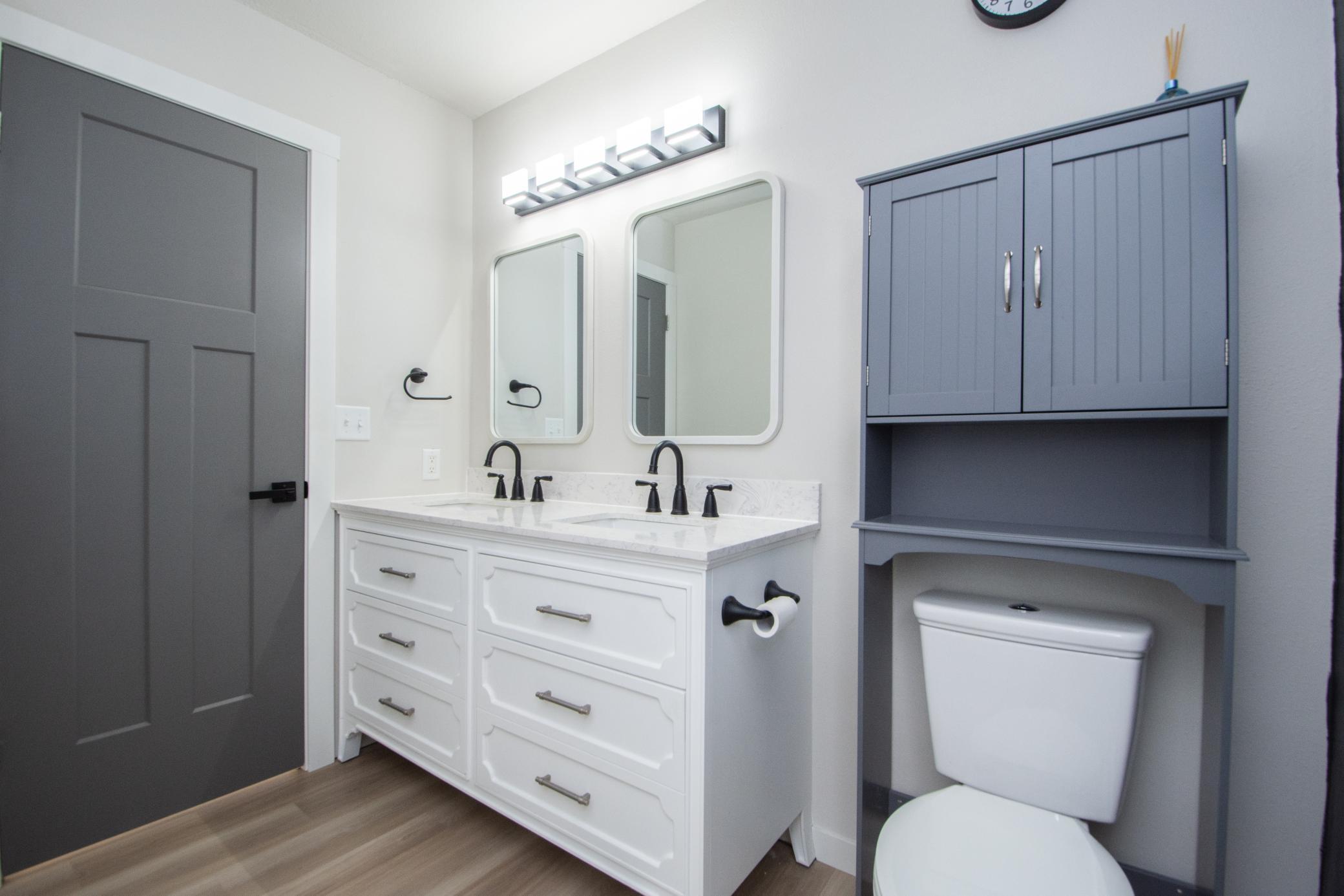 2009 single family home for sale at 223 MAPLE POINTE Boulevard in Mapleton, ND — 3 bed, 2 bath (photo 22 of 43)