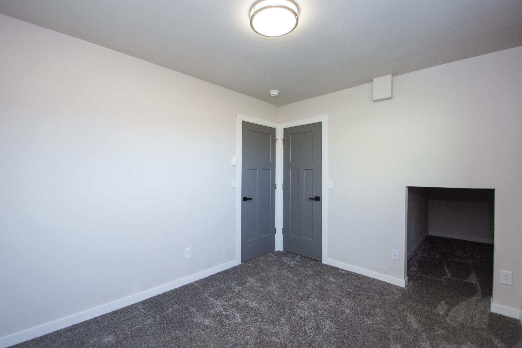 2009 single family home for sale at 223 MAPLE POINTE Boulevard in Mapleton, ND — 3 bed, 2 bath (photo 31 of 43)