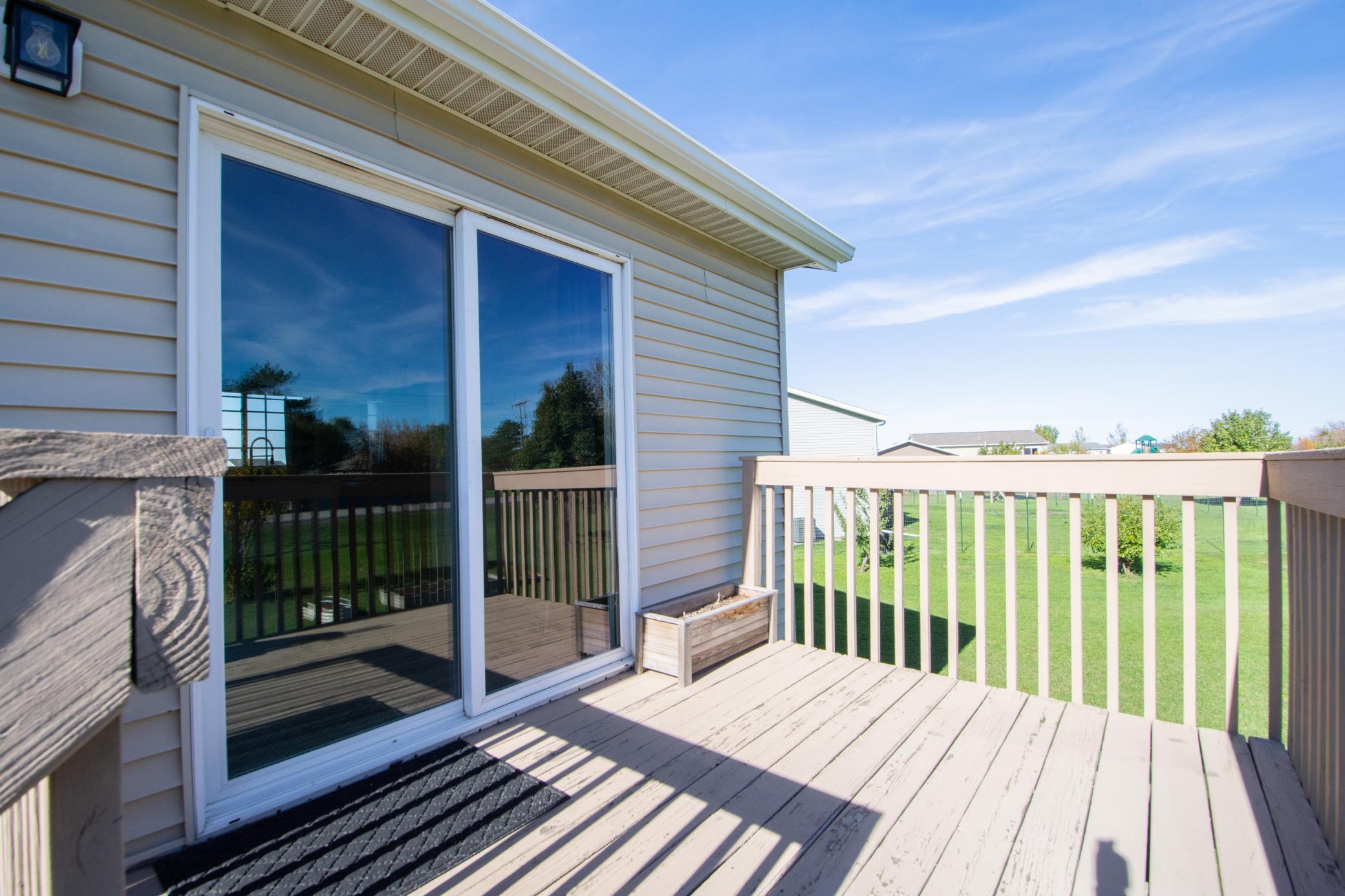 2009 single family home for sale at 223 MAPLE POINTE Boulevard in Mapleton, ND — 3 bed, 2 bath (photo 36 of 43)