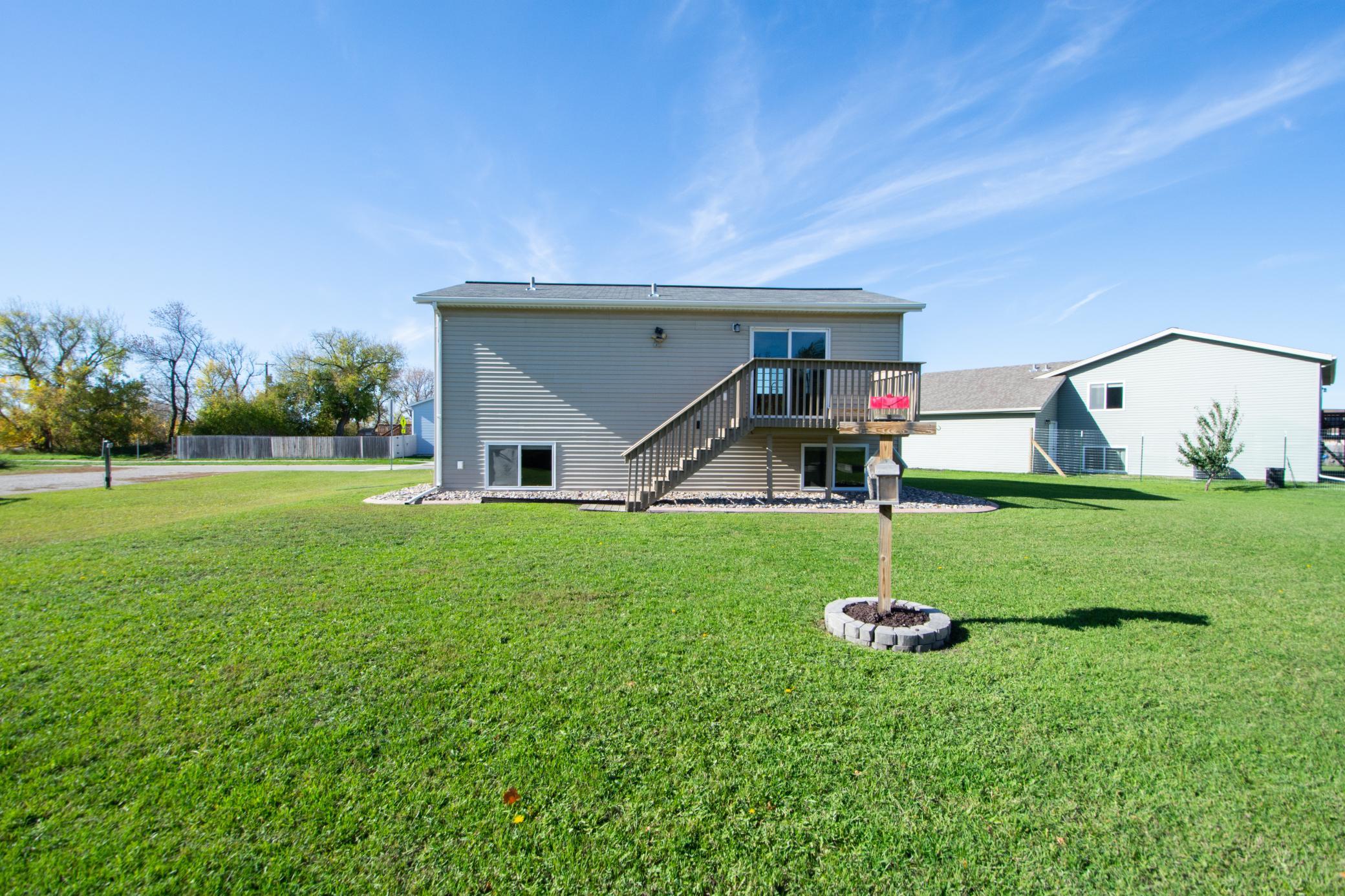 2009 single family home for sale at 223 MAPLE POINTE Boulevard in Mapleton, ND — 3 bed, 2 bath (photo 41 of 43)