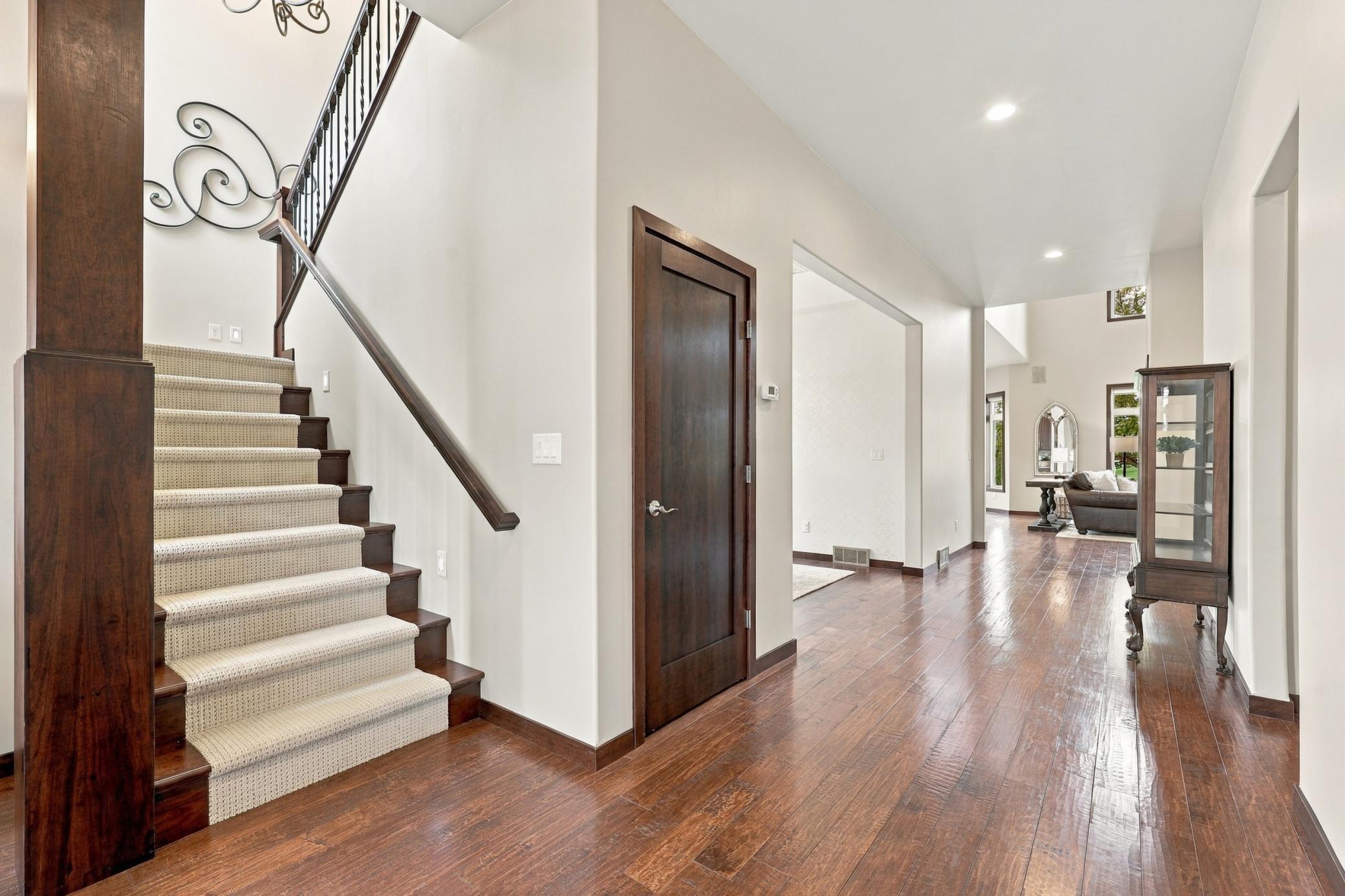2010 single family home for sale at 5827 Silverleaf Drive S in Fargo, ND — 5 bed, 4 bath (photo 11 of 80)
