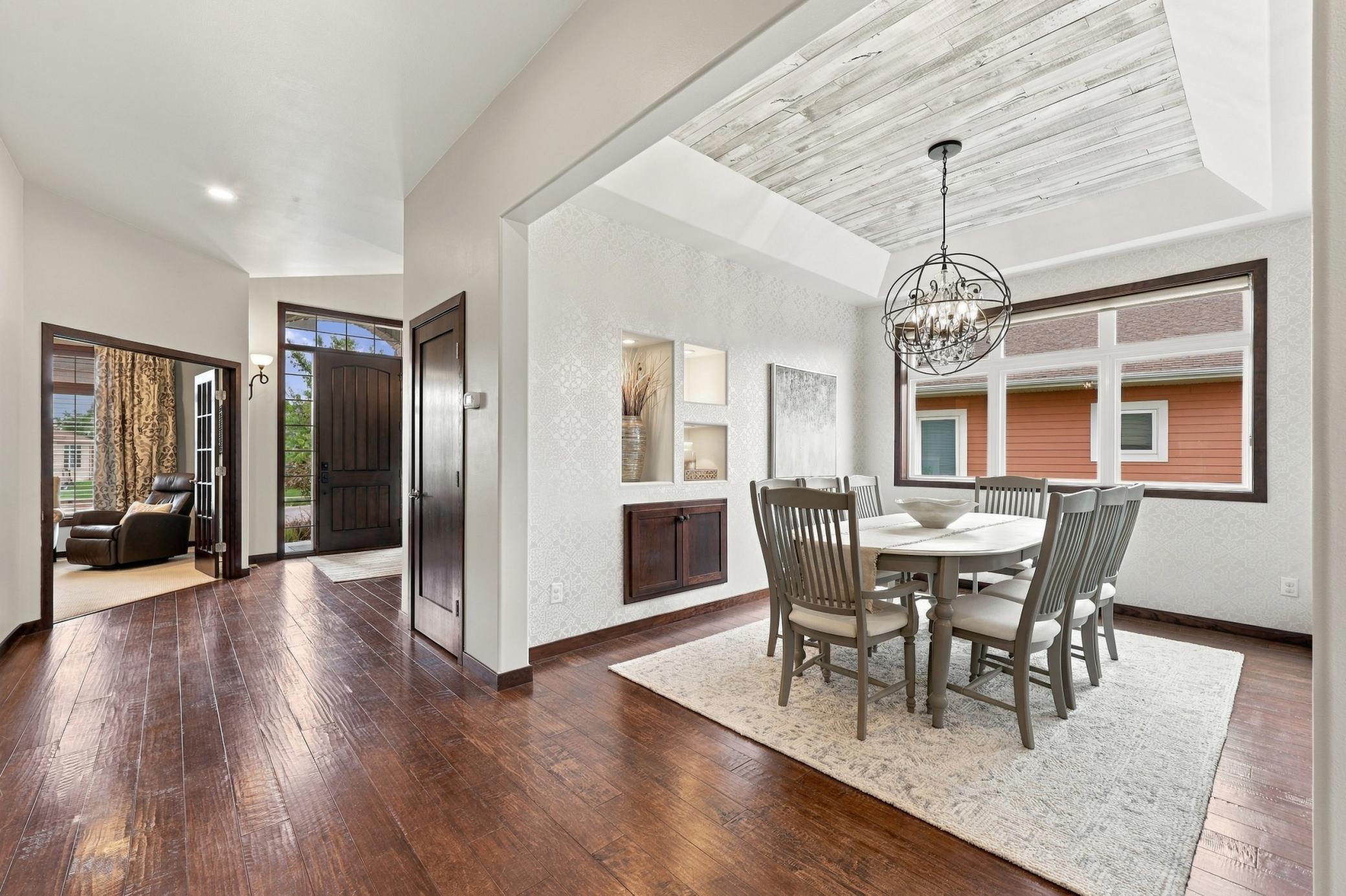 2010 single family home for sale at 5827 Silverleaf Drive S in Fargo, ND — 5 bed, 4 bath (photo 12 of 80)