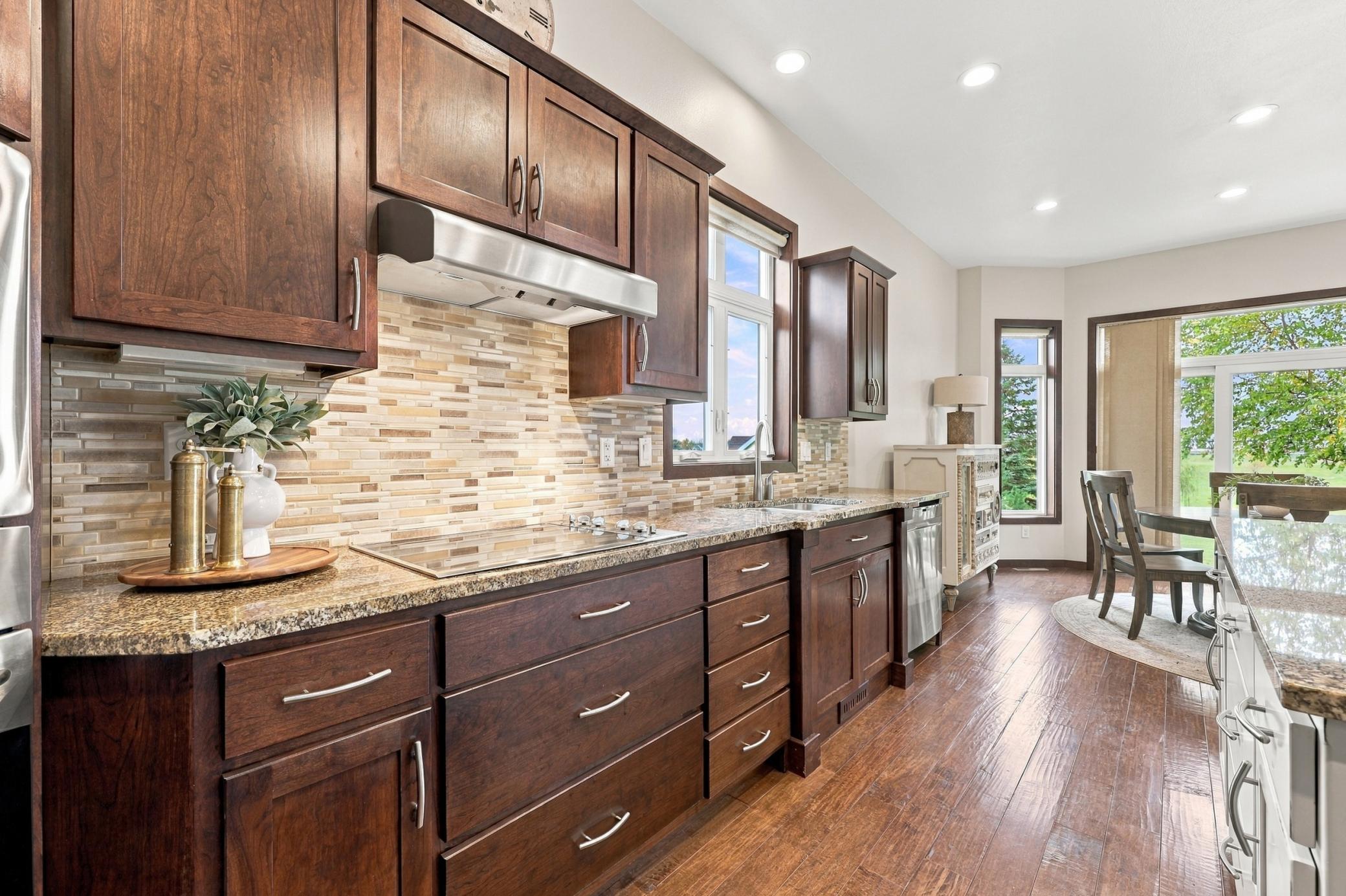 2010 single family home for sale at 5827 Silverleaf Drive S in Fargo, ND — 5 bed, 4 bath (photo 20 of 80)