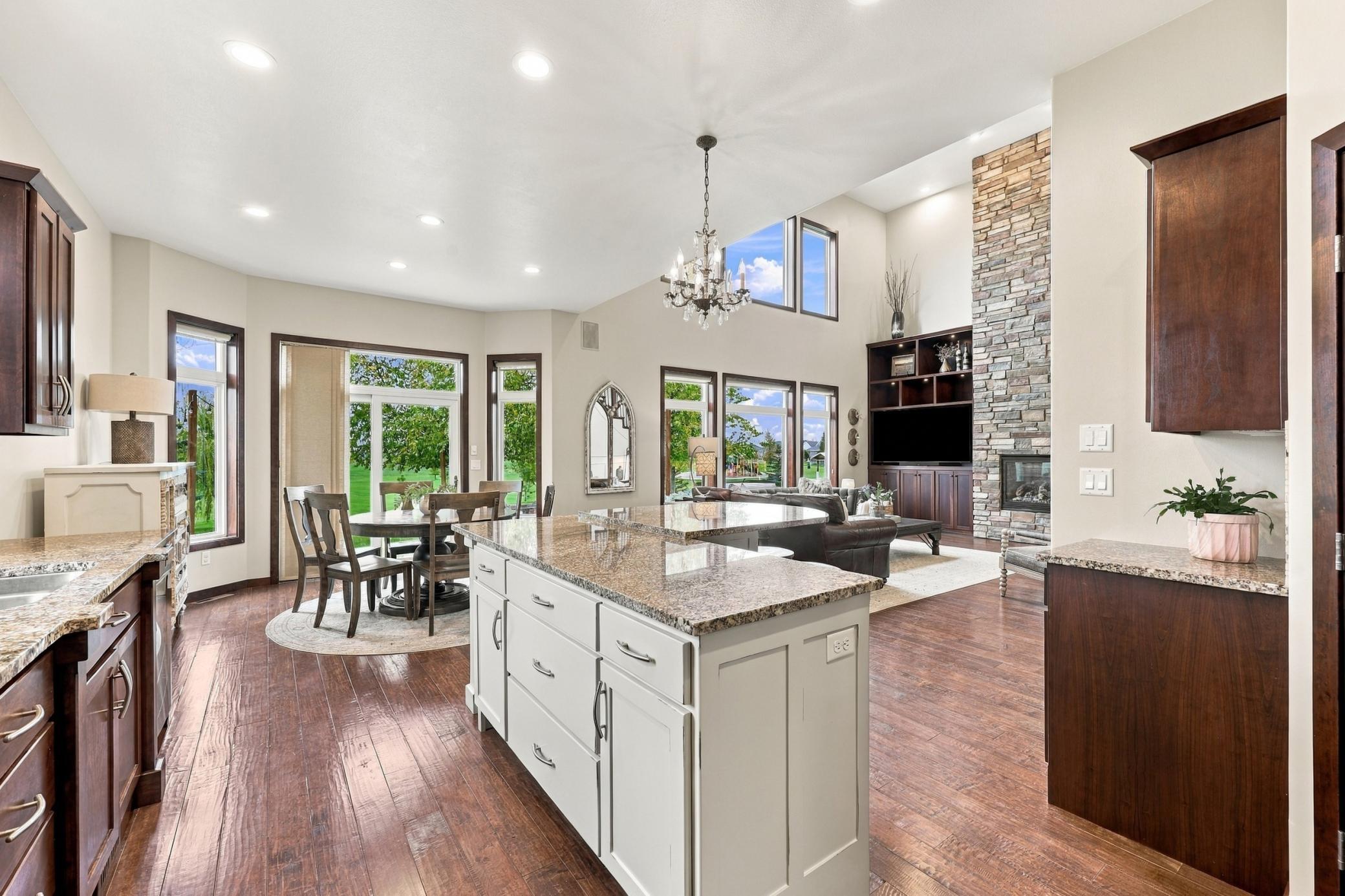 2010 single family home for sale at 5827 Silverleaf Drive S in Fargo, ND — 5 bed, 4 bath (photo 21 of 80)